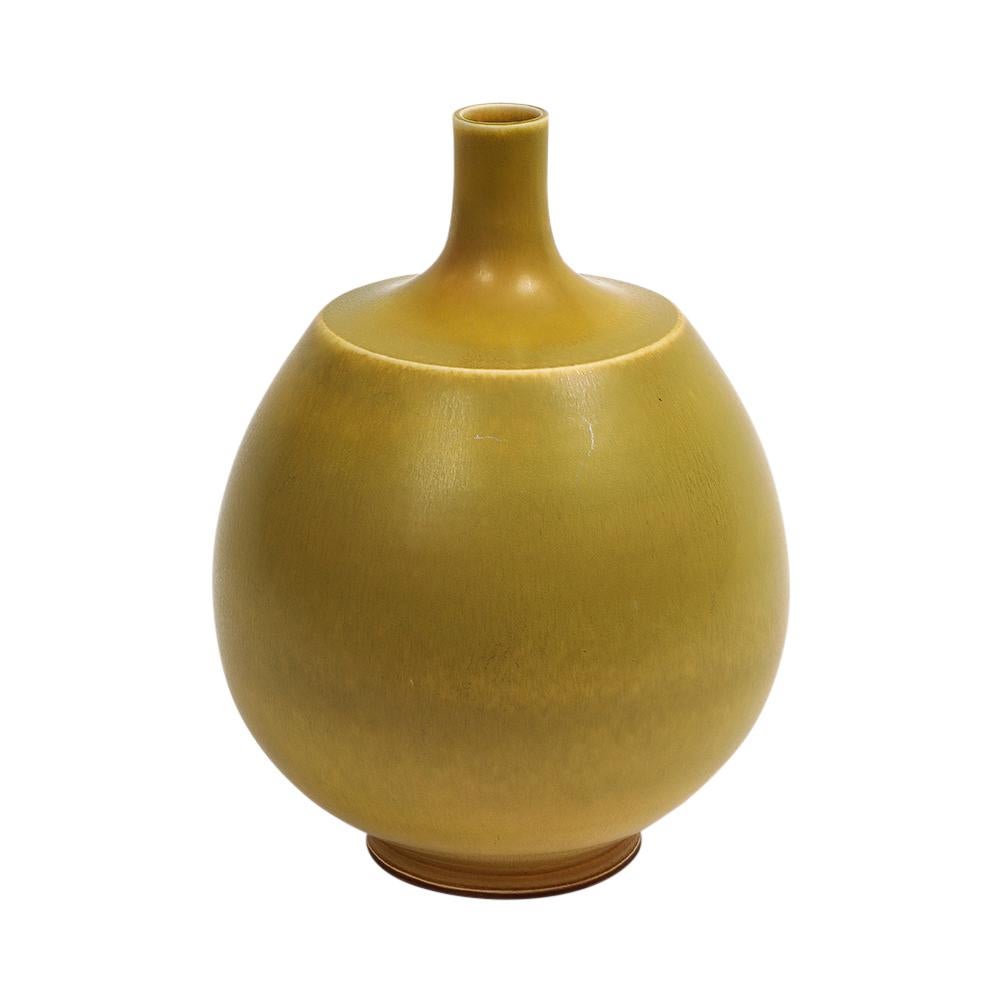 Intagliato a mano Vaso di Berndt Friberg per Gustavsberg, Gres, Giallo, Firmato in vendita