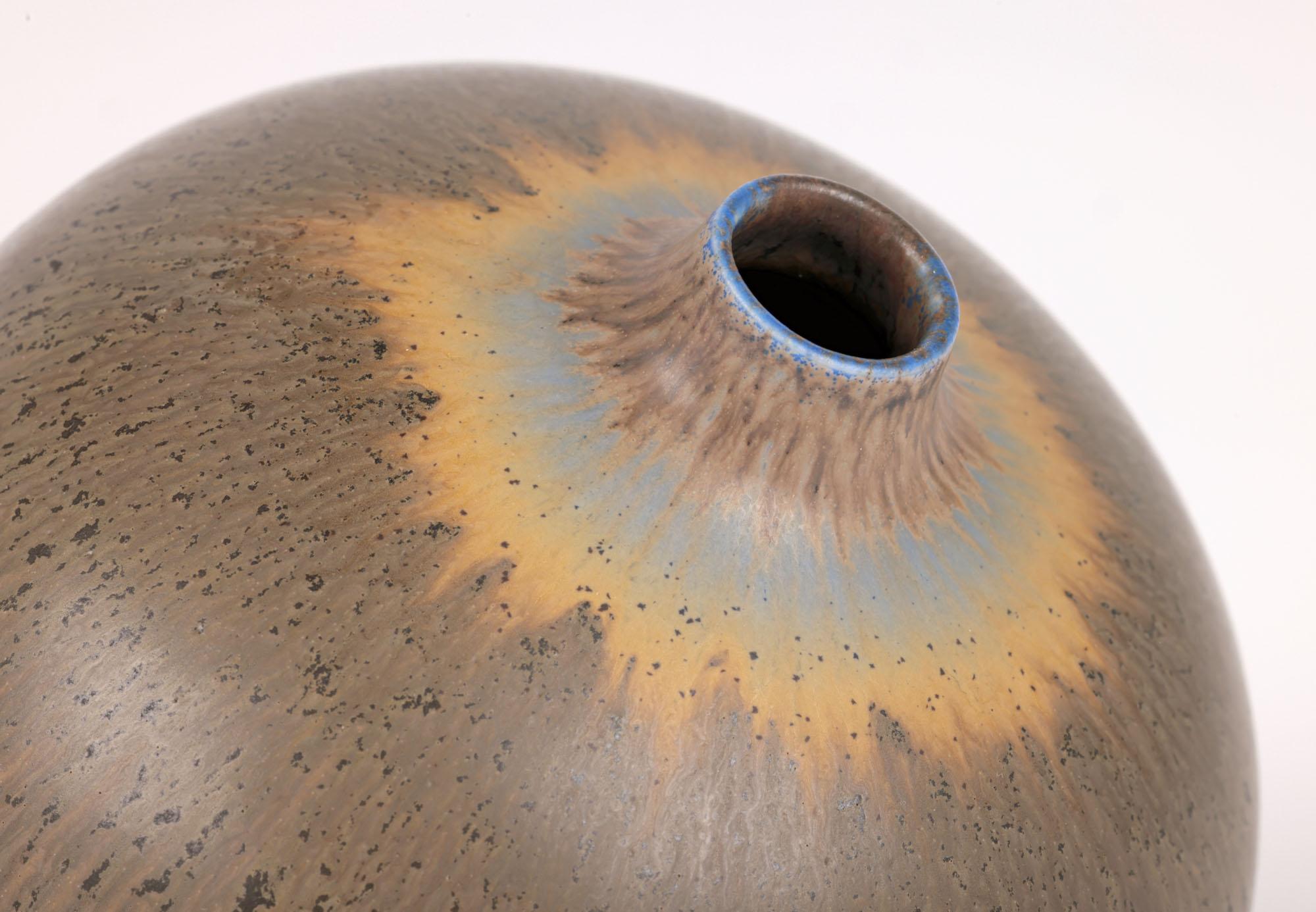 Berndt Friberg Gustavsberg Hasenfell glasierte Zwiebelform Studio Pottery Vase (Töpferwaren) im Angebot