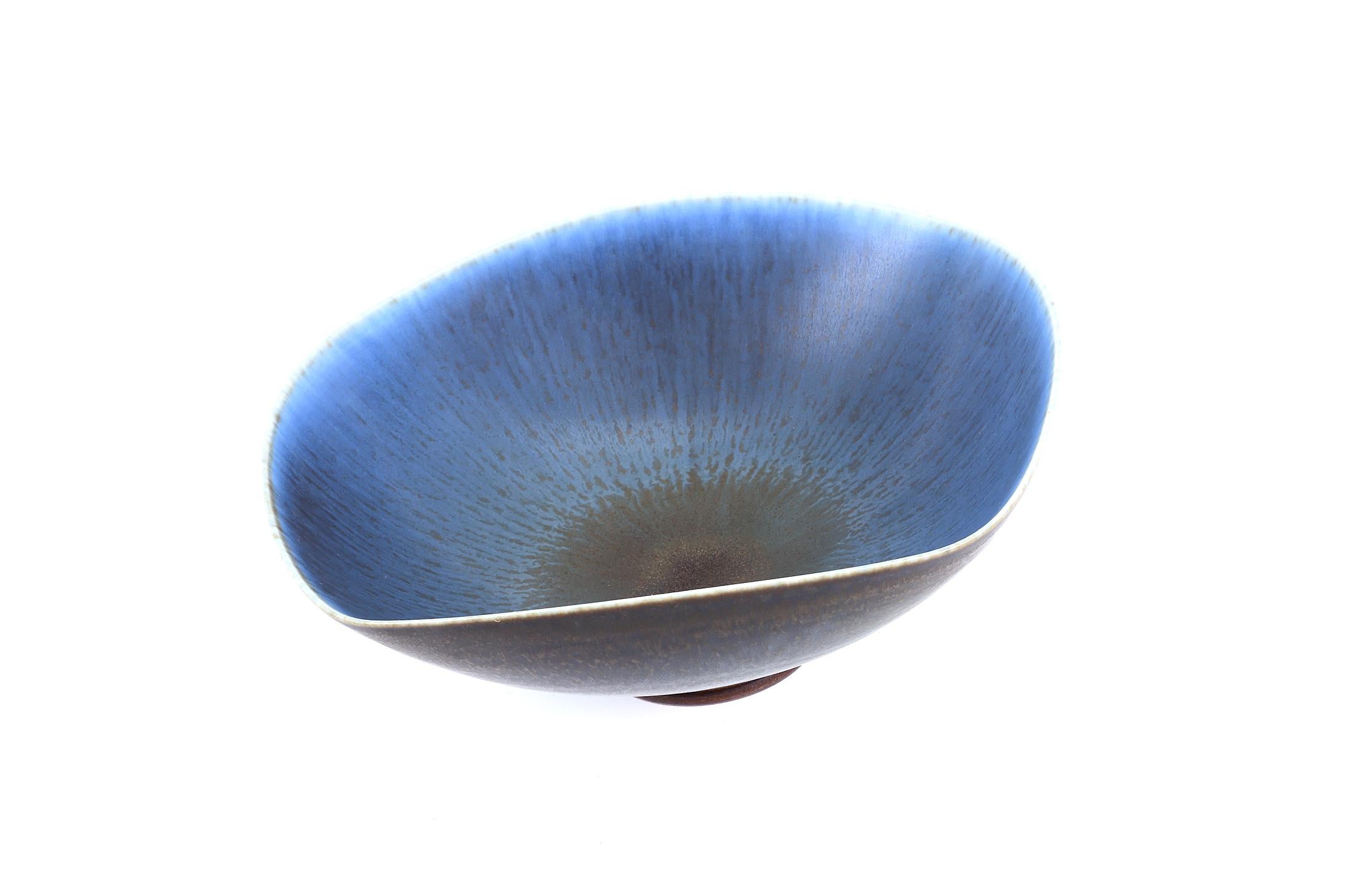 Berndt Friberg, Stoneware Blue and Black Bowl, Gustavsberg, Sweden, 1962 For Sale 5