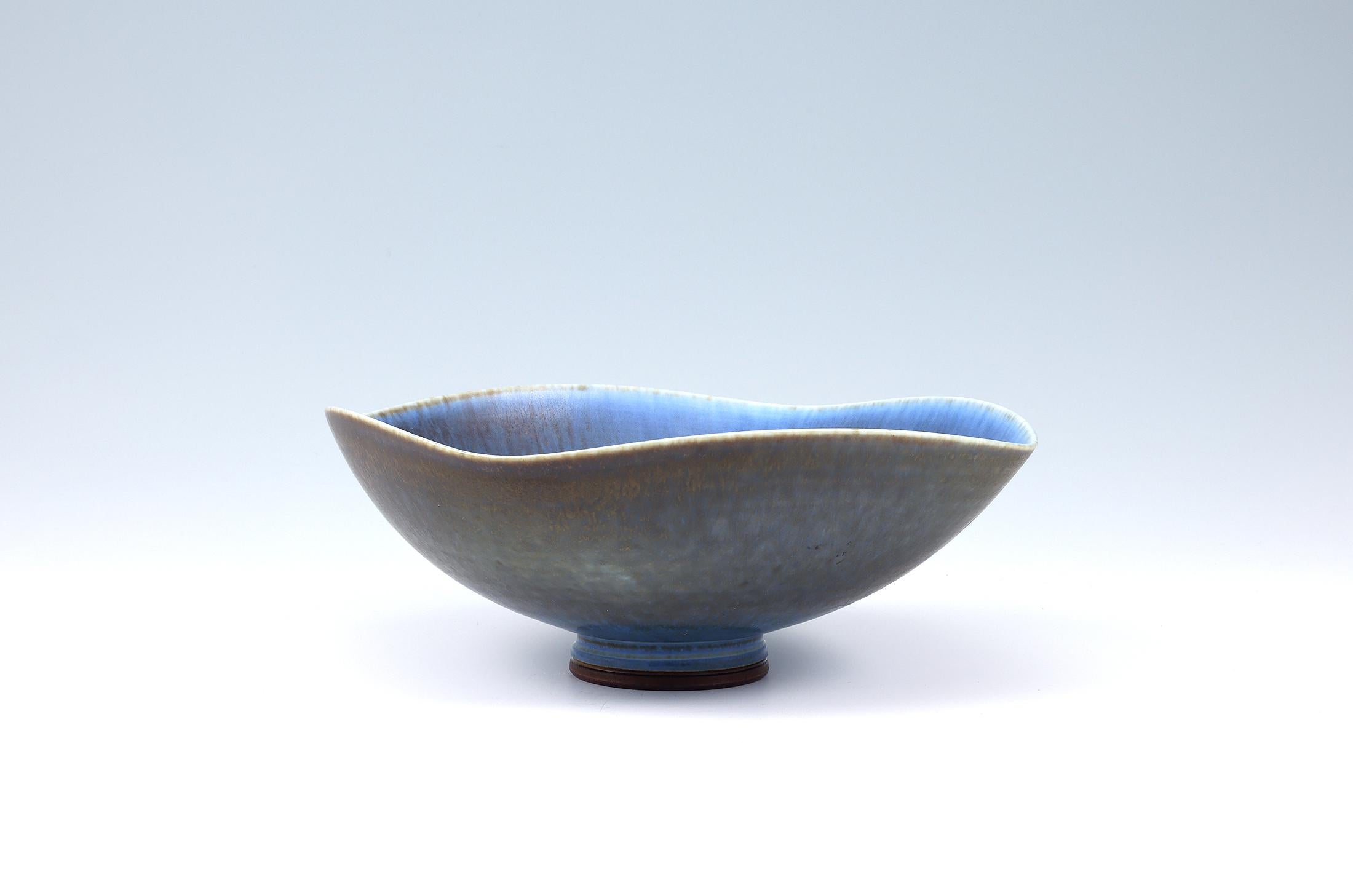 Berndt Friberg, Stoneware Blue and Black Bowl, Gustavsberg, Sweden, 1962 In Good Condition For Sale In Tokyo, 13