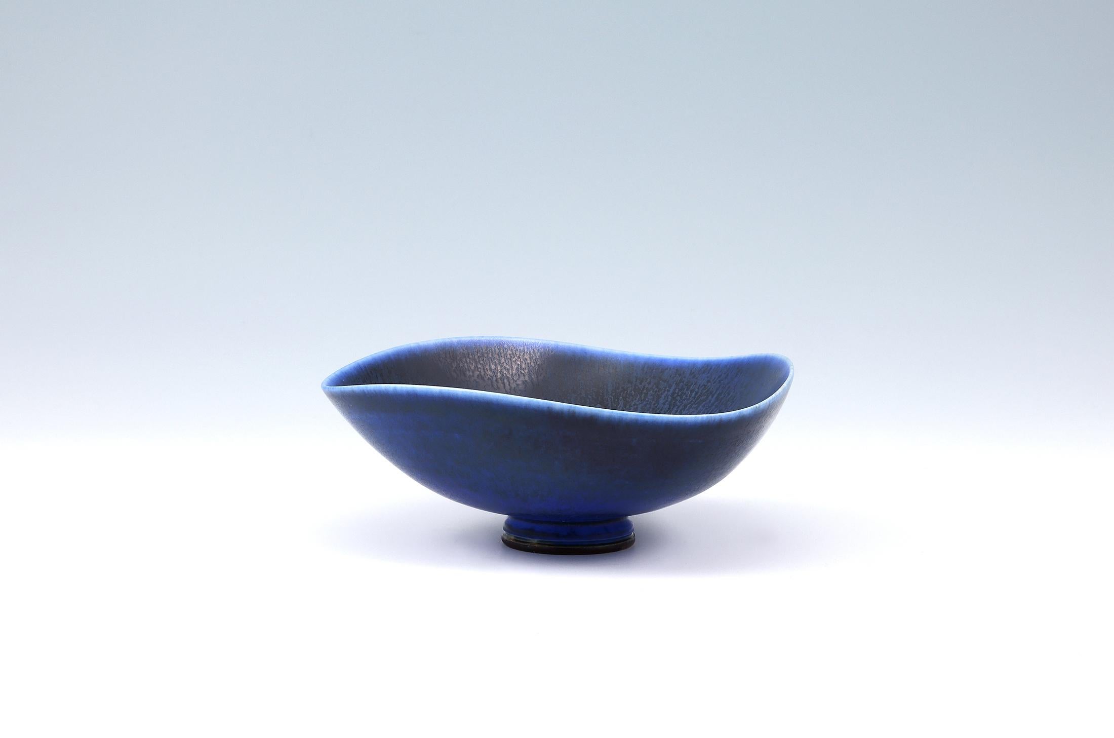 Berndt Friberg, Stoneware Blue Bowl, Gustavsberg, Sweden, 1963 In Good Condition In Tokyo, 13