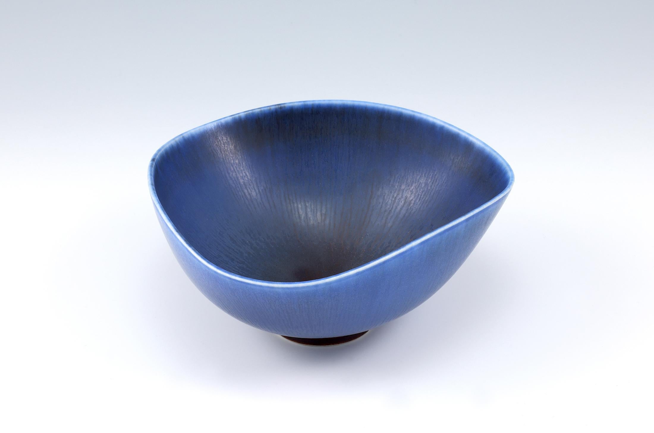Berndt Friberg, Stoneware Bowl with blue haresfur glaze, Gustavsberg, Sweden 1963 Impressed 