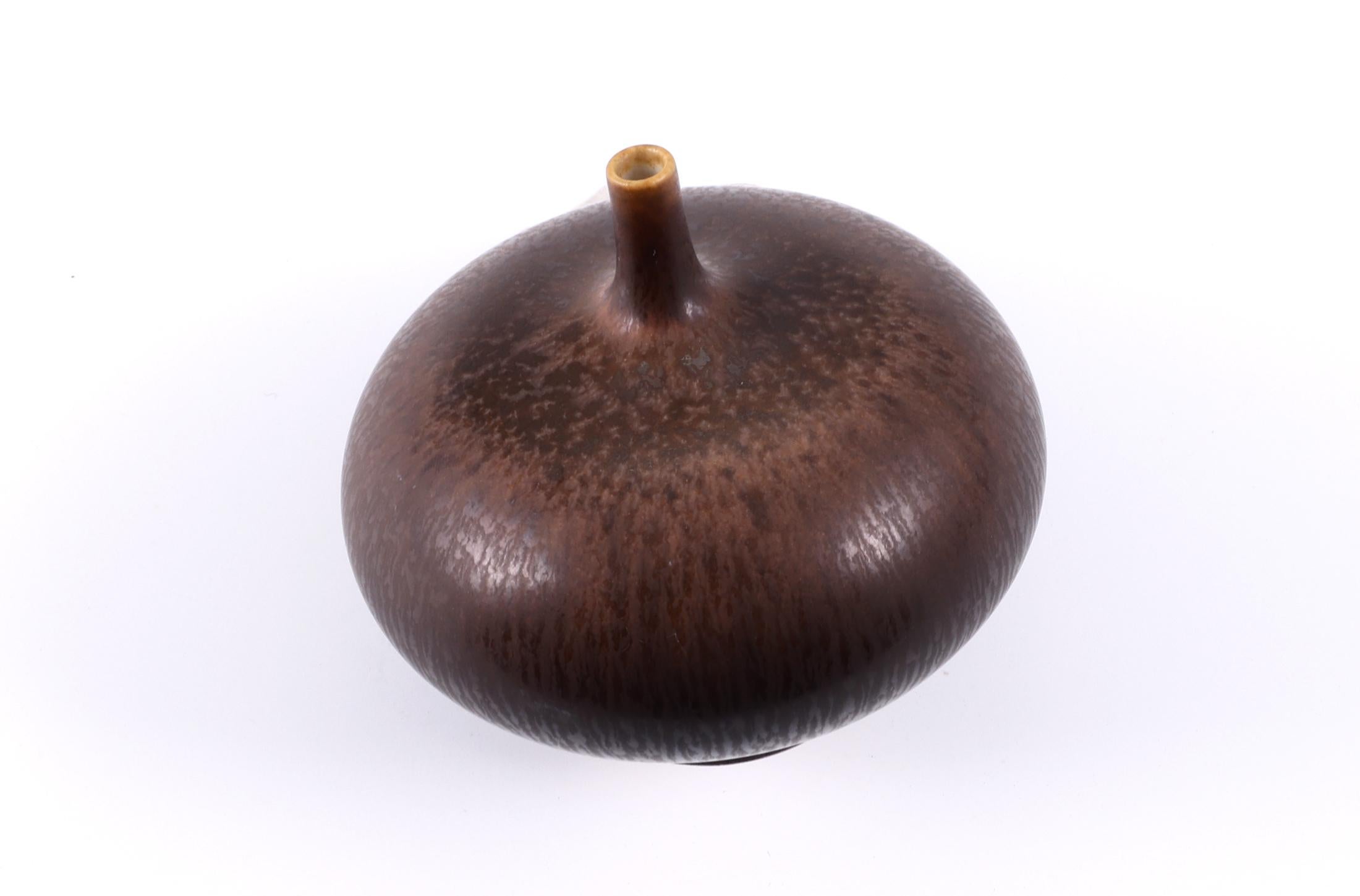 Berndt Friberg, Stoneware Discus Vase, Gustavsberg, Sweden, 1965 7