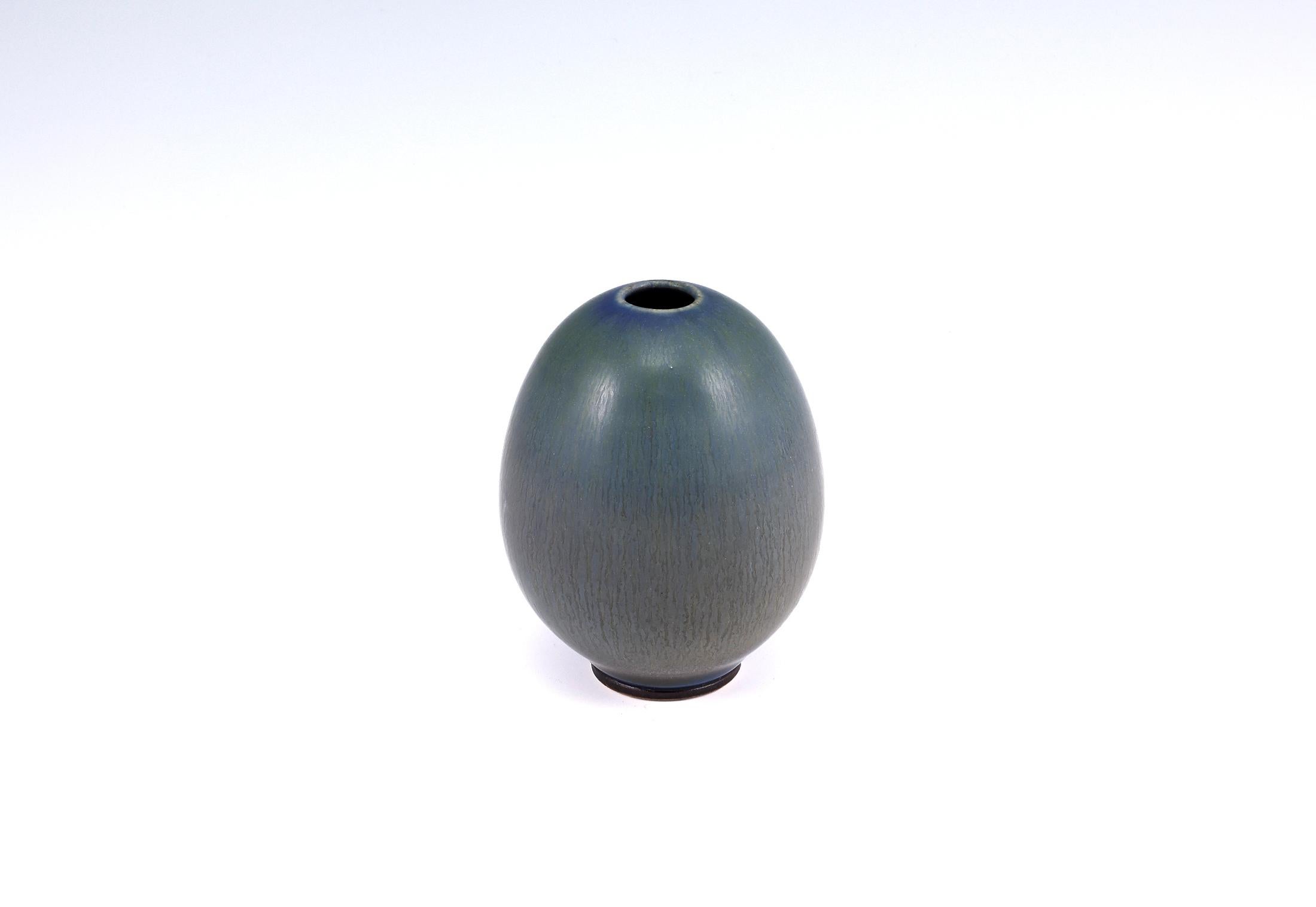 Swedish Berndt Friberg, Stoneware Green and Blue Egg Vase, Gustavsberg, Sweden, 1953 For Sale