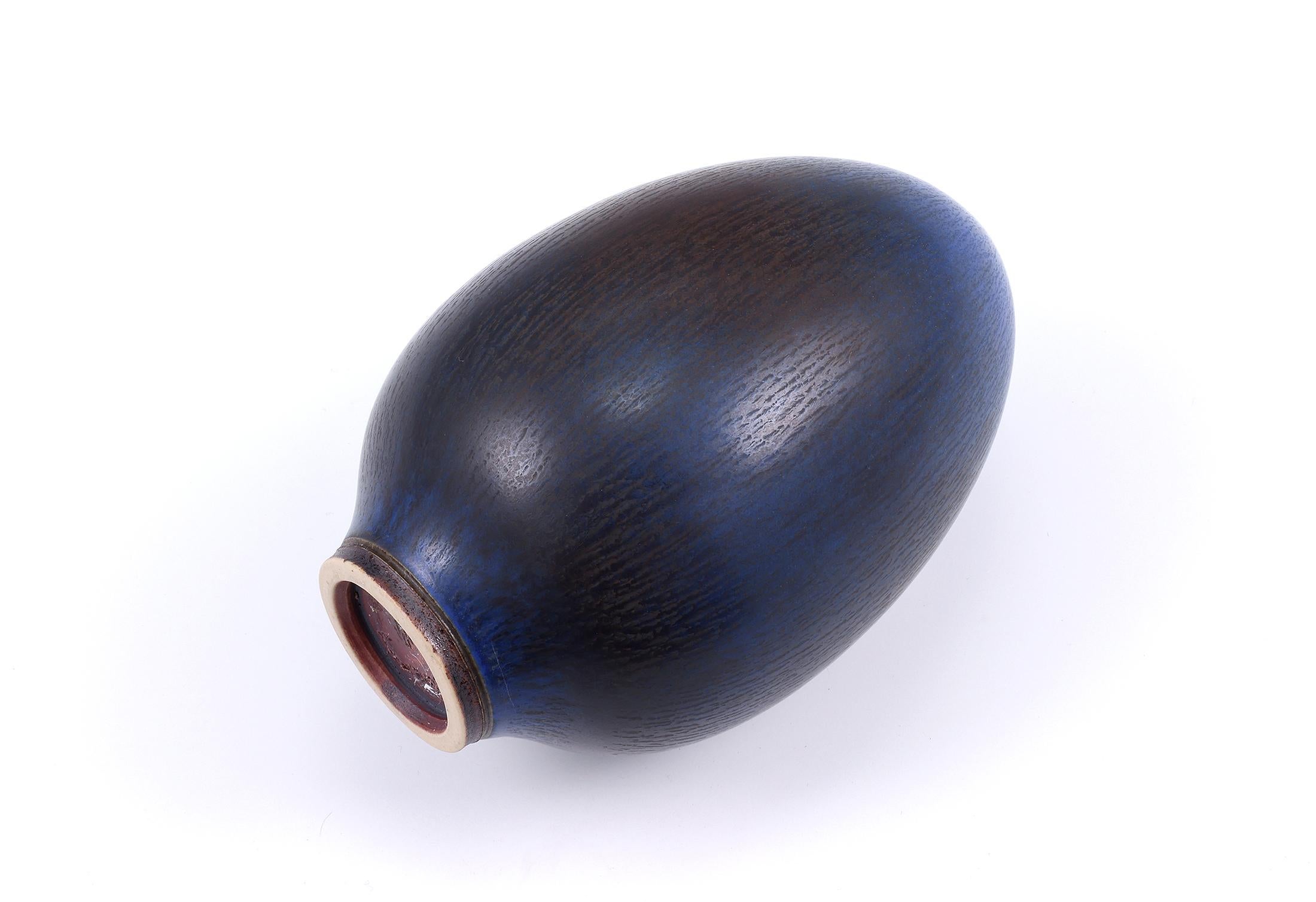 Berndt Friberg, Stoneware Blue egg Vase, Gustavsberg, Sweden, 1960 4