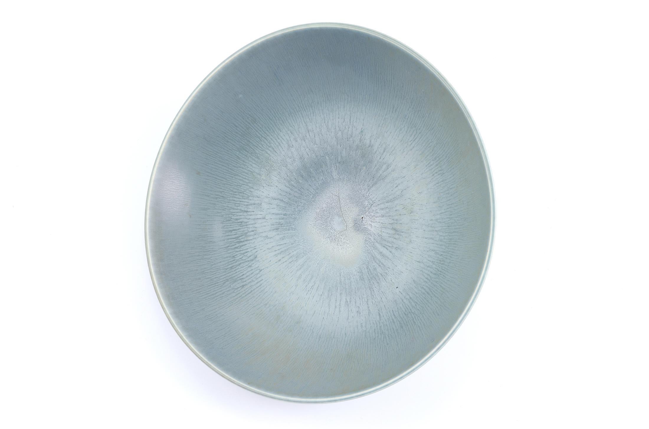 Berndt Friberg, Stoneware Celadon glazed Large Bowl, Gustavsberg, Sweden, 1957 For Sale 3