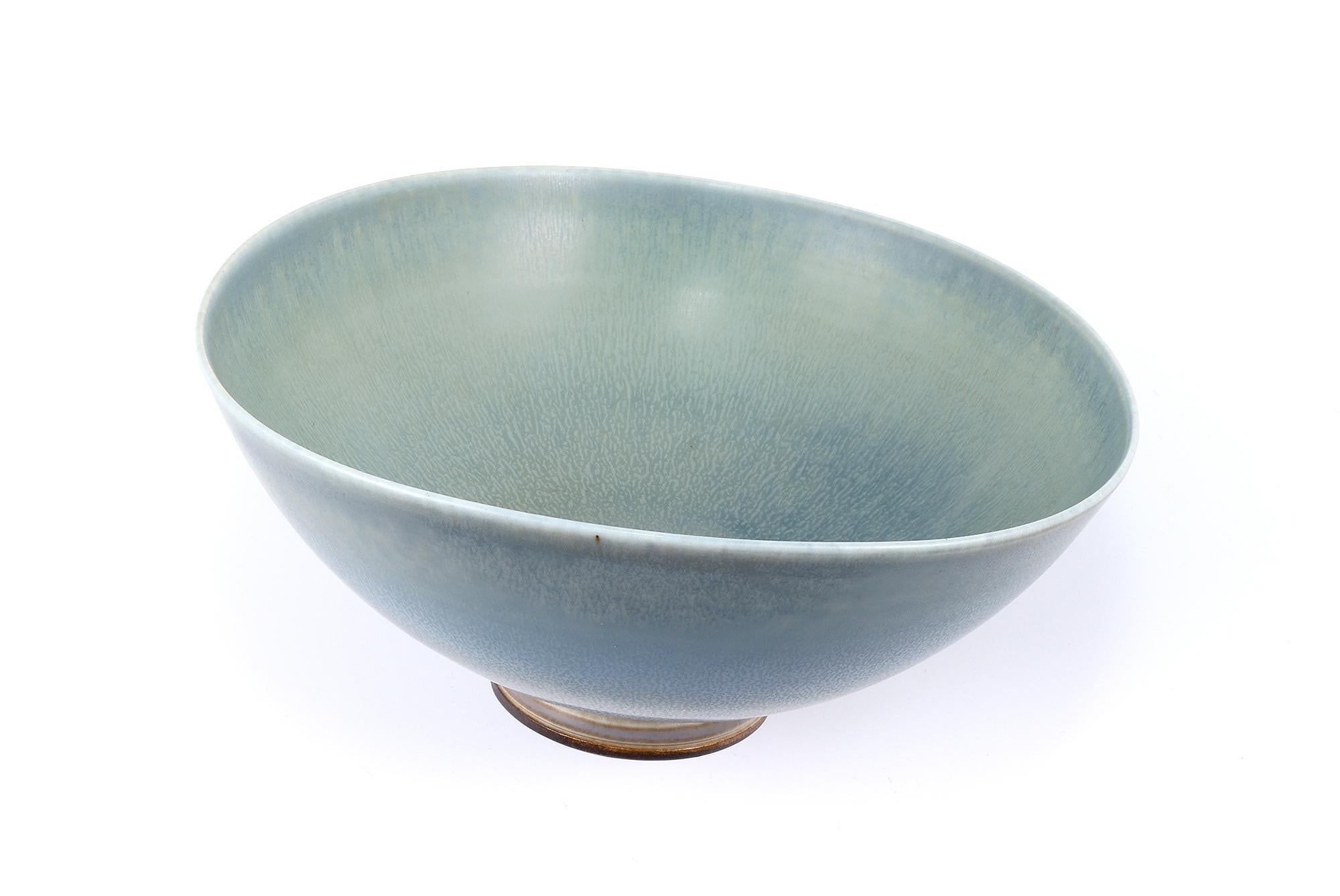 Berndt Friberg, Stoneware Pale Blue Bowl, Gustavsberg, Sweden, 1956 For Sale 7