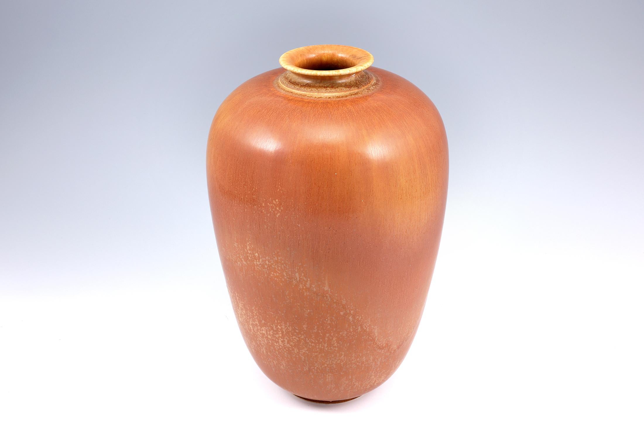Swedish Berndt Friberg, Stoneware Red Brown Large jar, Gustavsberg , Sweden 1949