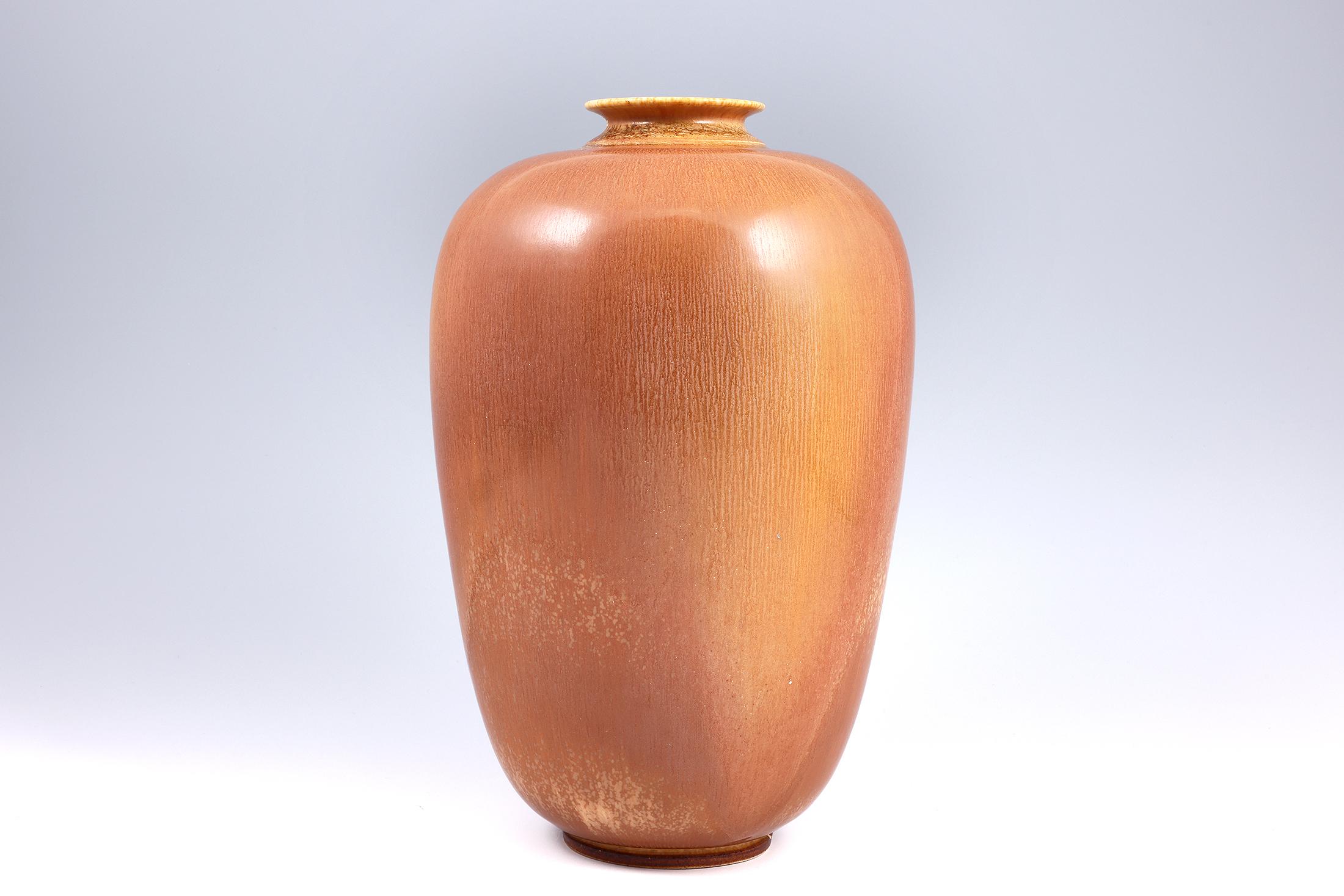 Berndt Friberg, Stoneware Red Brown Large jar, Gustavsberg , Sweden 1949 In Good Condition In Tokyo, 13