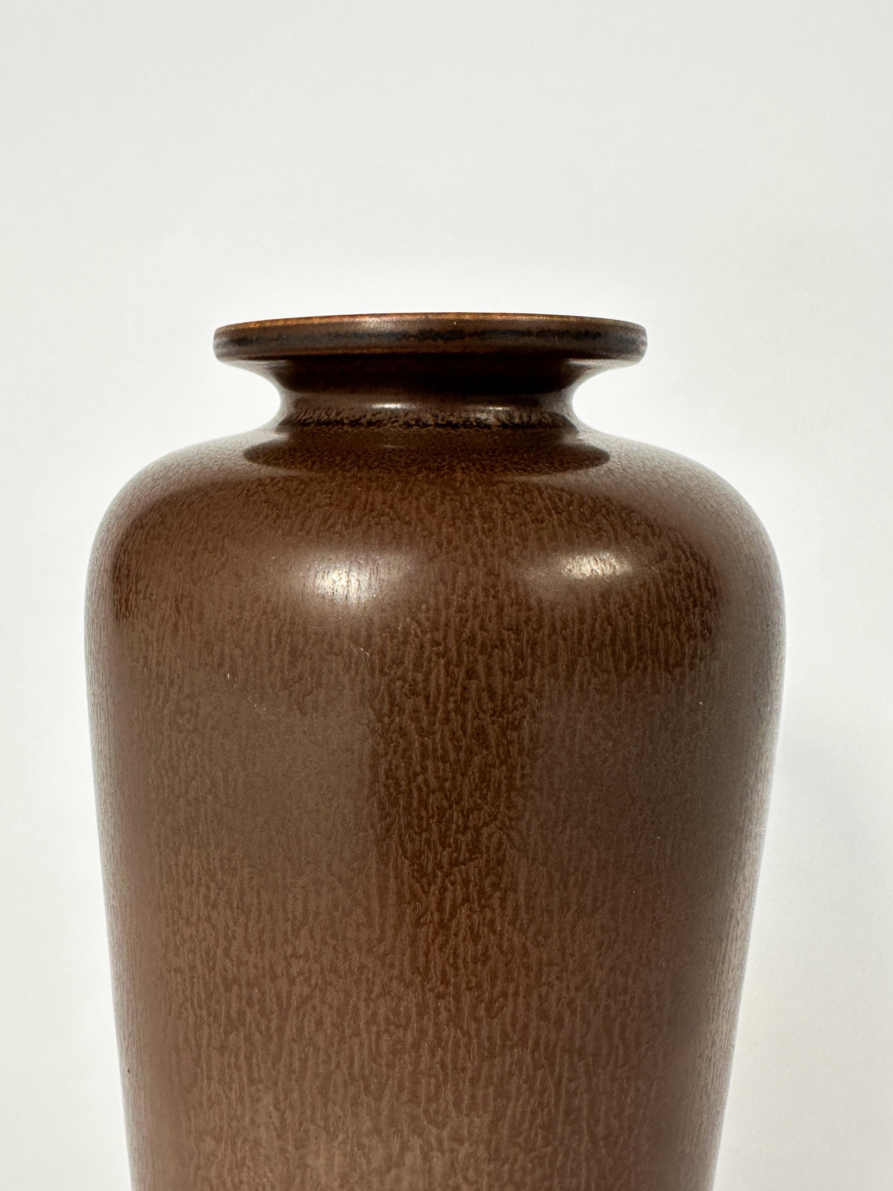 Berndt Friberg Vase en grès émaillé fourrure de lièvre Gustavsberg Suède 1956 en vente 4