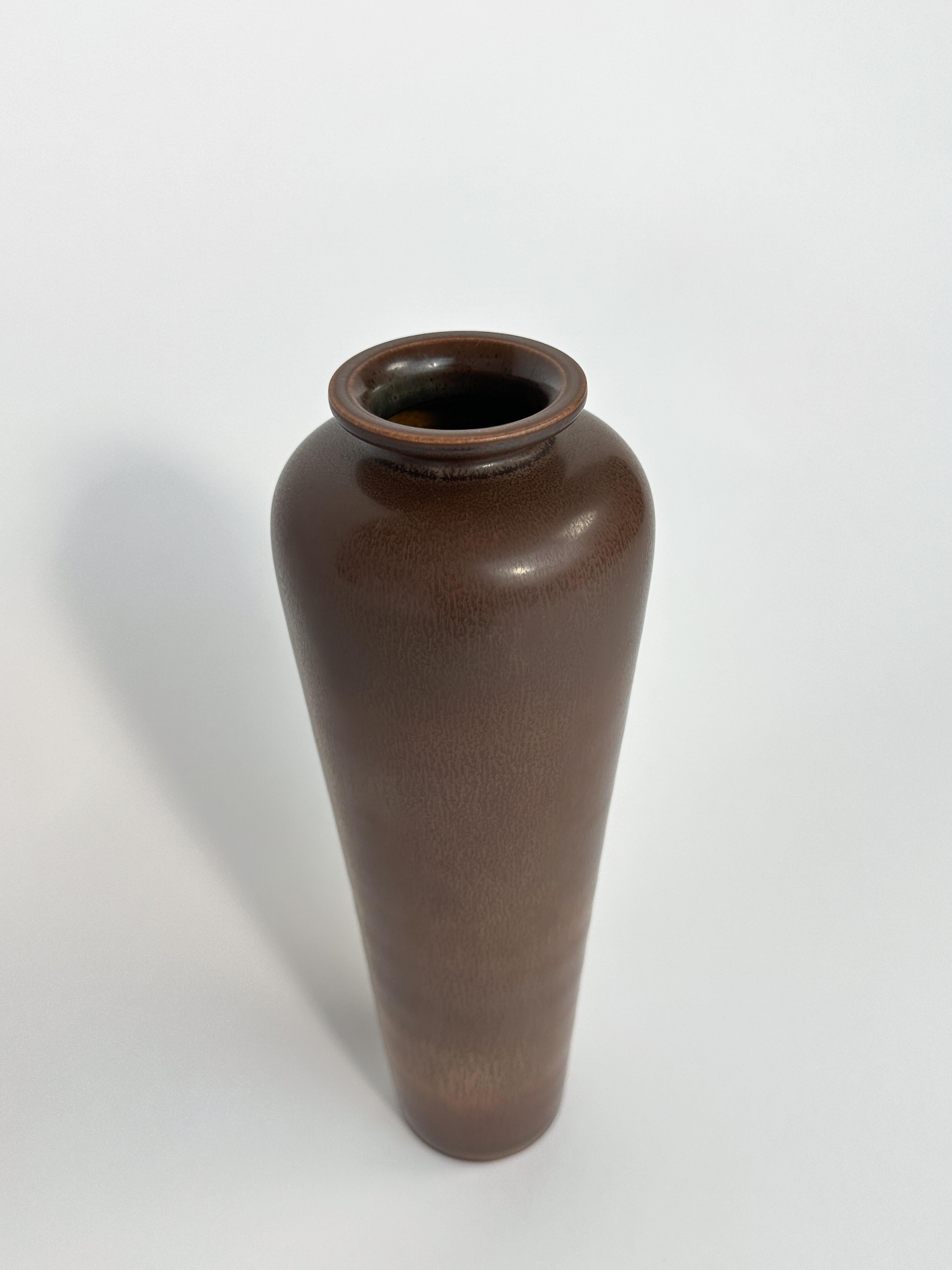 Grès Berndt Friberg Vase en grès émaillé fourrure de lièvre Gustavsberg Suède 1956 en vente