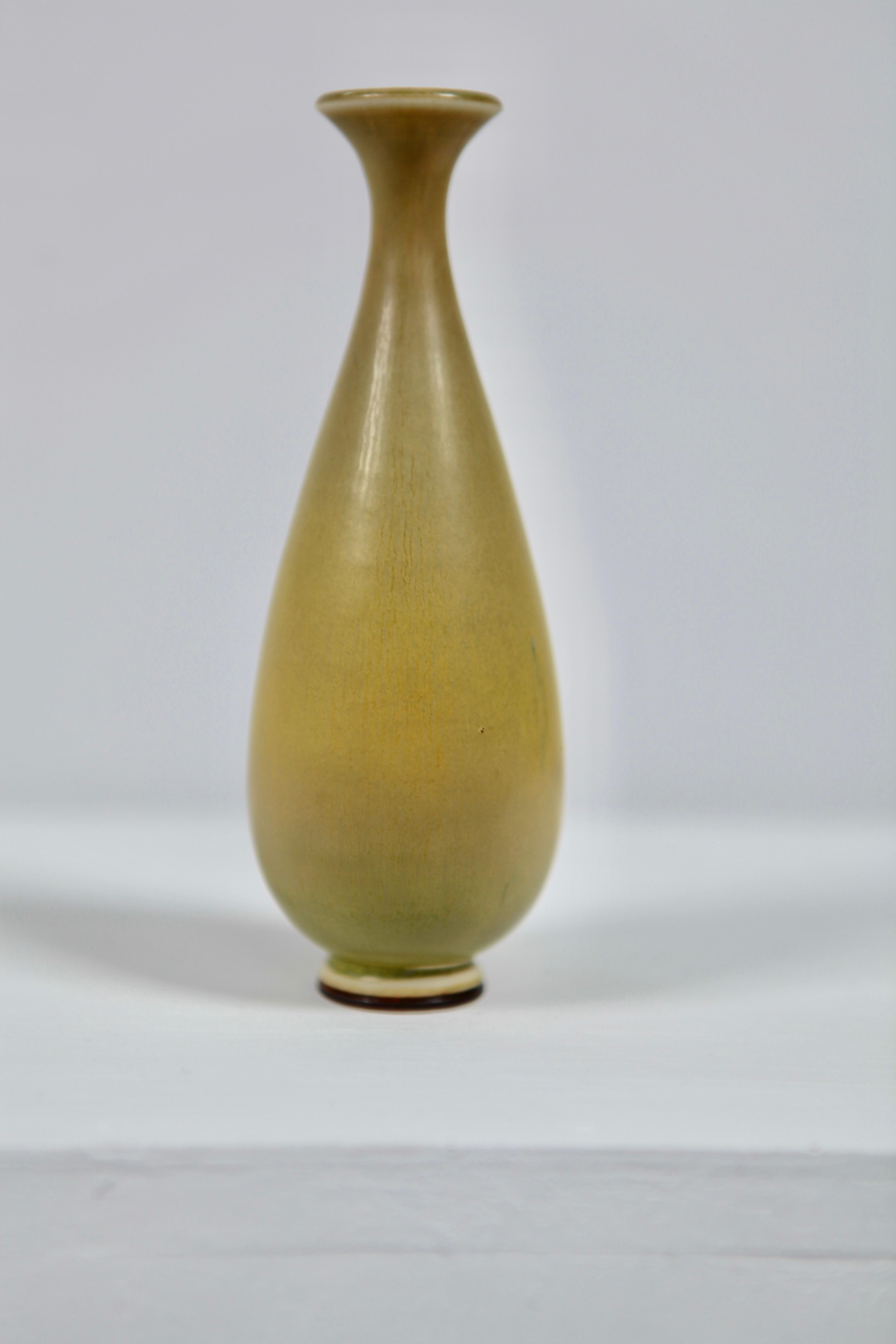 Berndt Friberg, Stoneware Vase in Yellow Haresfur Glaze, Gustavsberg, 1960s For Sale 7