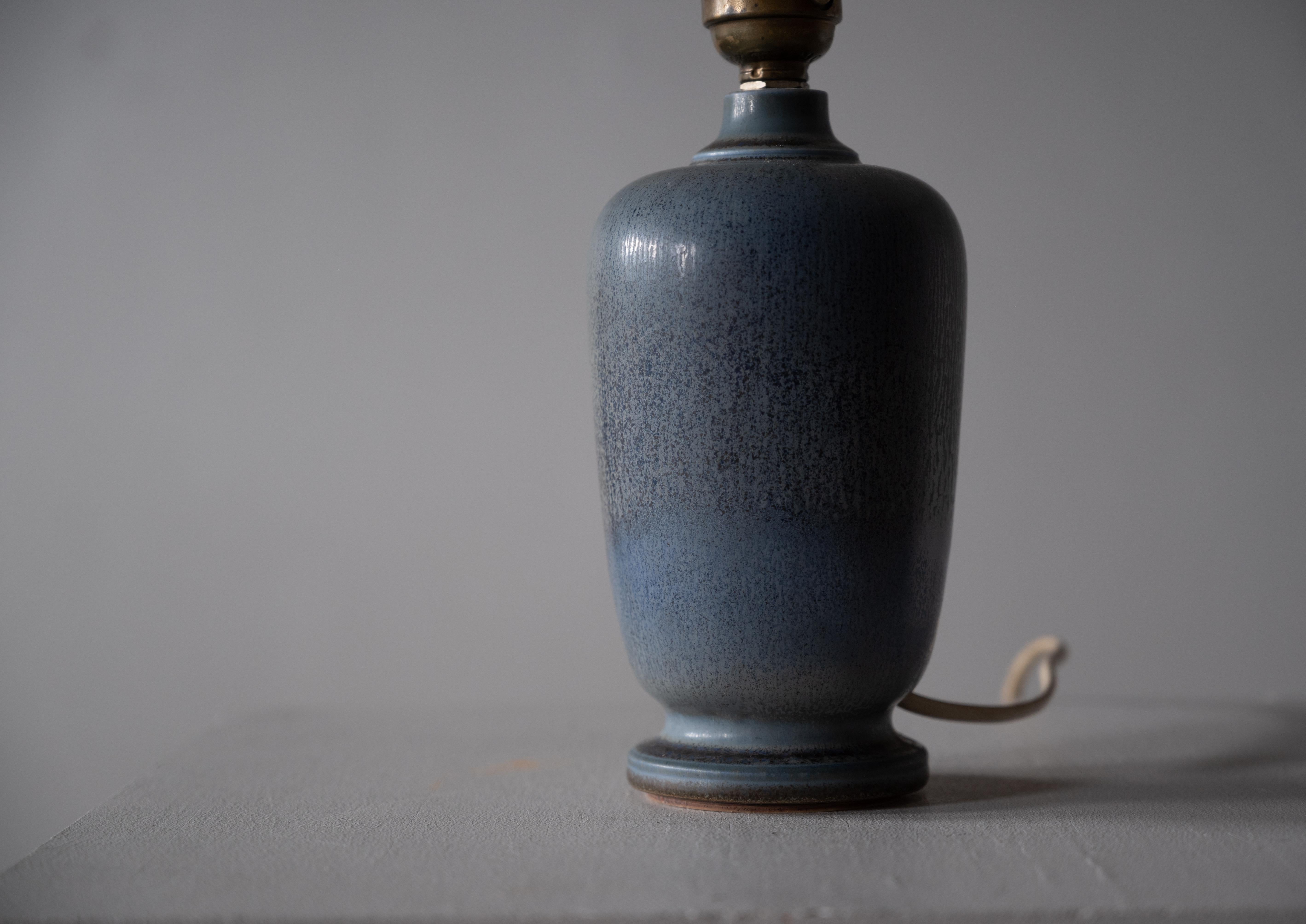 Berndt Friberg, Table Lamp, Blue Glazed Stoneware, Gustavsberg, Sweden, 1960s In Good Condition In High Point, NC