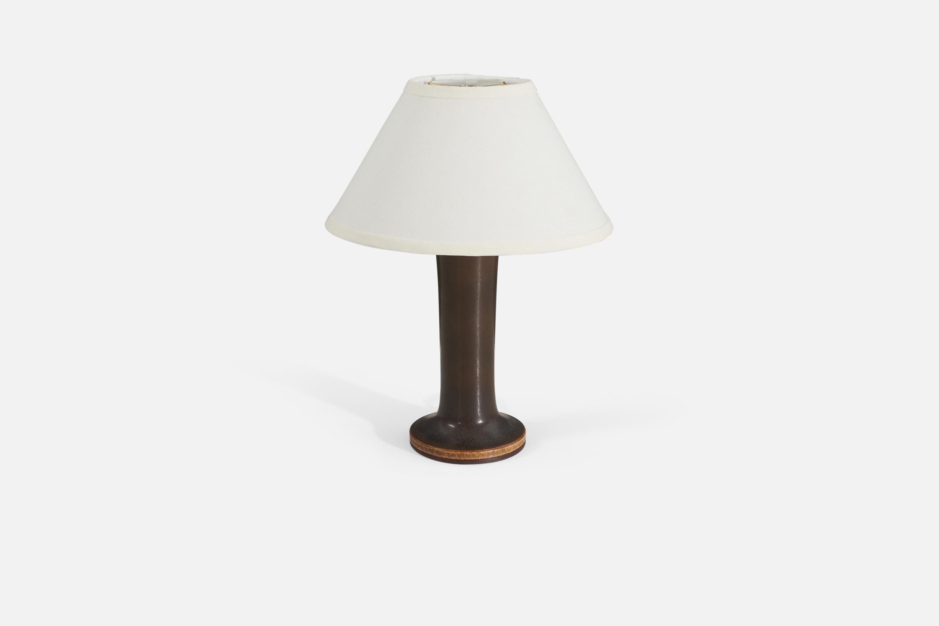 Berndt Friberg, Table Lamp, Glazed Stoneware, Gustavsberg, Sweden, 1960s In Good Condition For Sale In High Point, NC