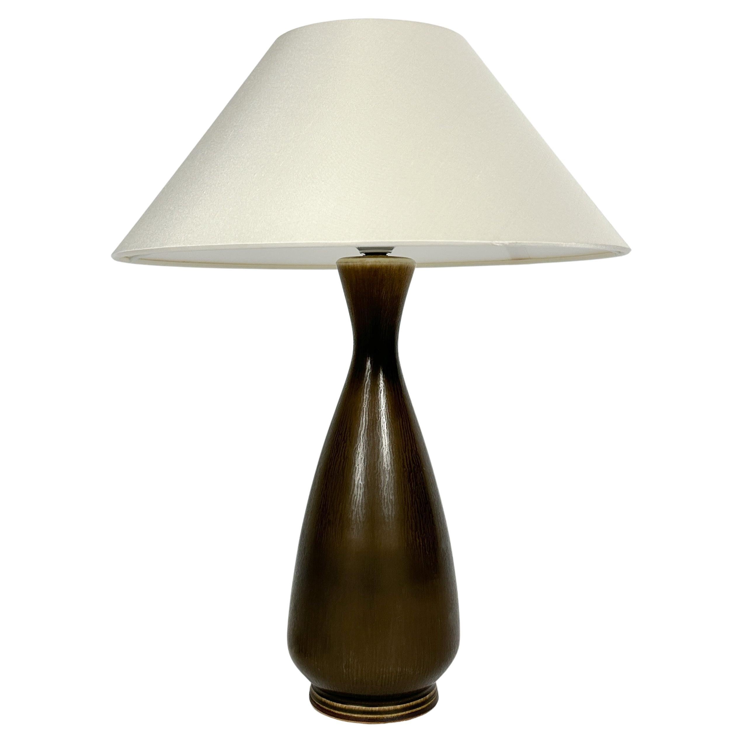 Lampada da tavolo Berndt Friberg Gustavsberg Svezia Ceramica marrone Stoneware 1970s in vendita