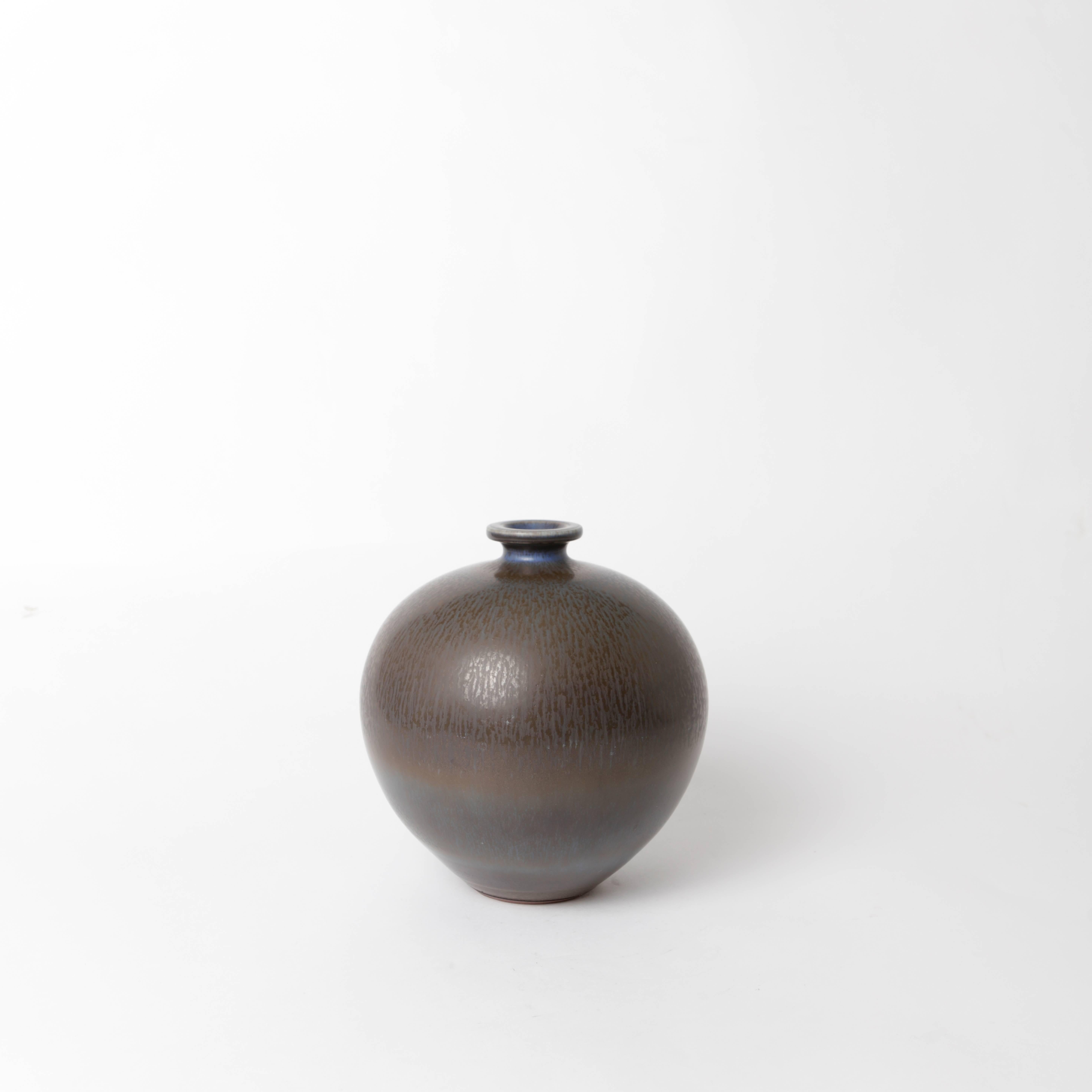Scandinavian Modern Berndt Friberg Unique Stoneware Vase for Gustavsberg, 1968 For Sale