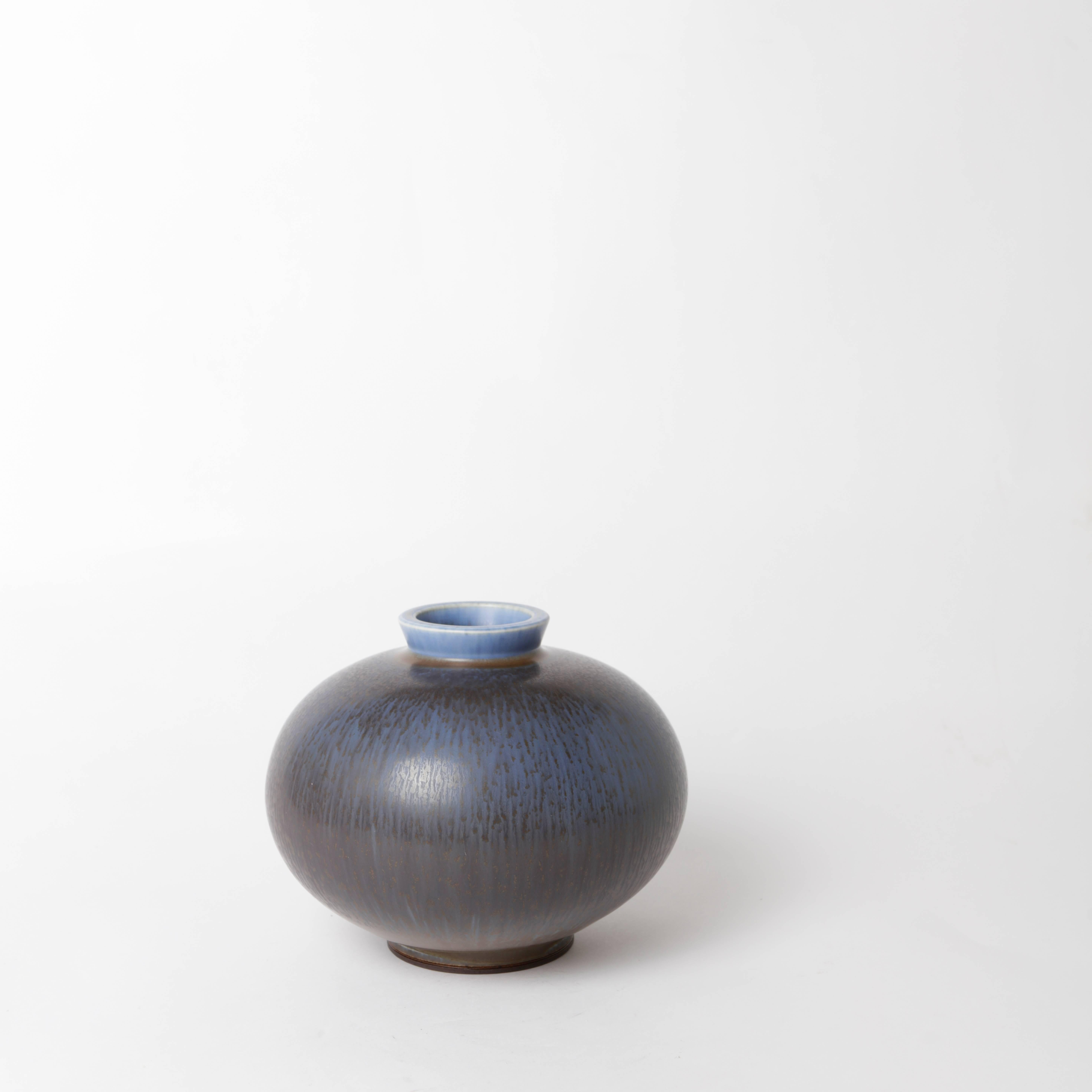 Scandinavian Modern Berndt Friberg Unique Stoneware Vase for Gustavsberg, 1970 For Sale