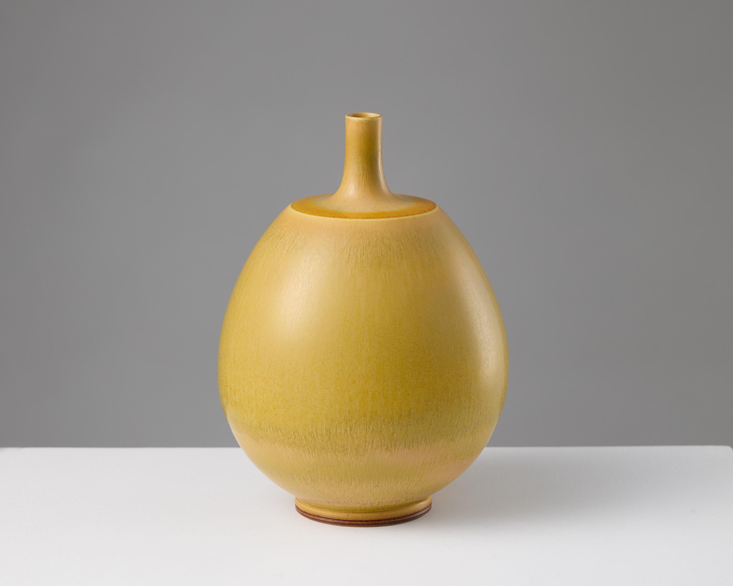 Jarrón
Diseñado por Berndt Friberg para Gustavsbergs Studio
Suecia, 1966