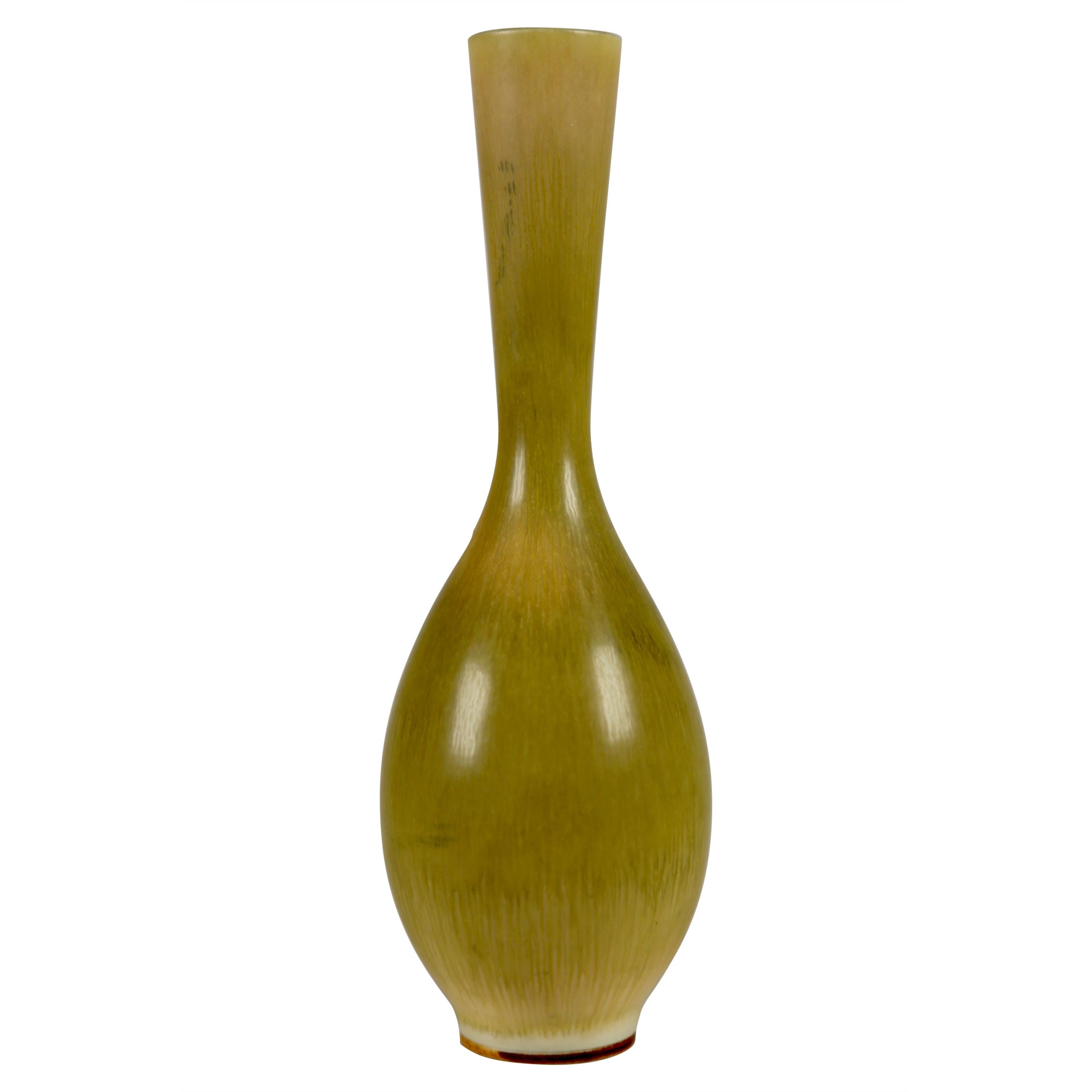 Berndt Friberg, Yellow Stoneware Vase, Gustavsberg, Sweden, 1960s