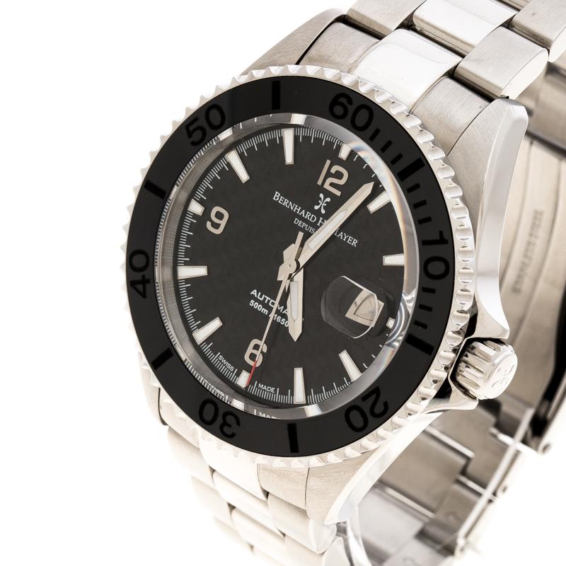 Crafted with expertise from stainless steel, this Nauticus Austro watch by Bernhard H Mayer is an example of the label's tradition of excellence and it is limited to 4999 pieces worldwide. It features a case diameter of 45mm and a rounded black dial
