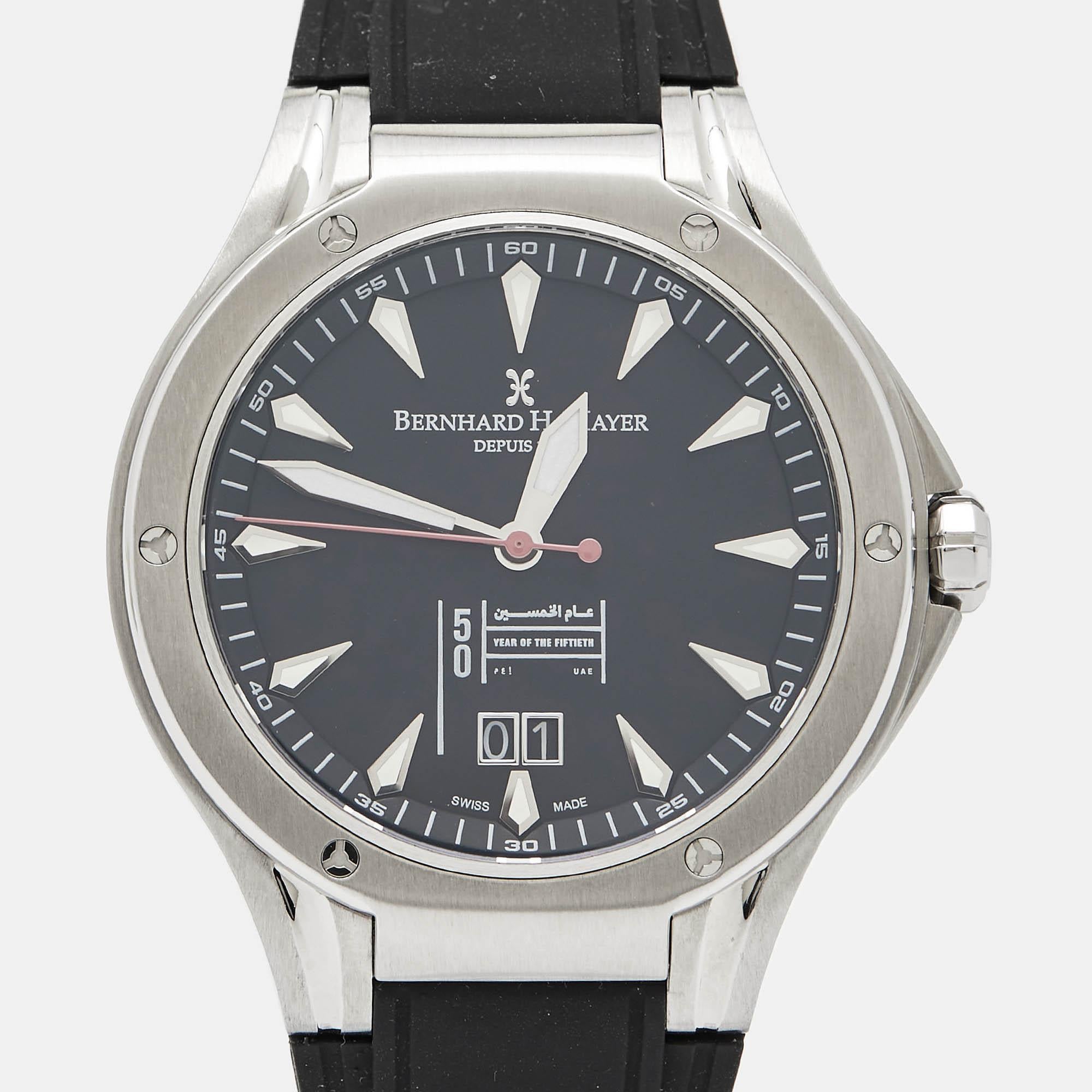 Let this fine designer wristwatch accompany you with ease and luxurious style. Beautifully crafted using the best quality materials, this authentic branded watch is built to be a standout accessory for your wrist. 
