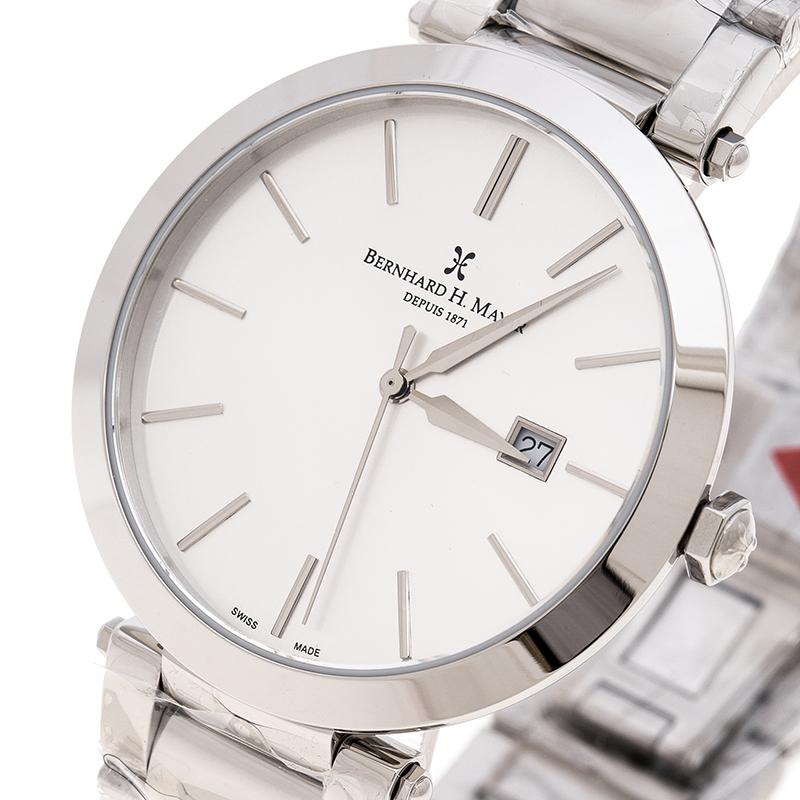 Wear luxury on your wrist by owning this Aurora wristwatch from Bernhard H. Mayer. Swiss made and created from stainless steel, this watch embodies a true blend of luxury and style. It follows a quartz movement and has a scratch-proof sapphire