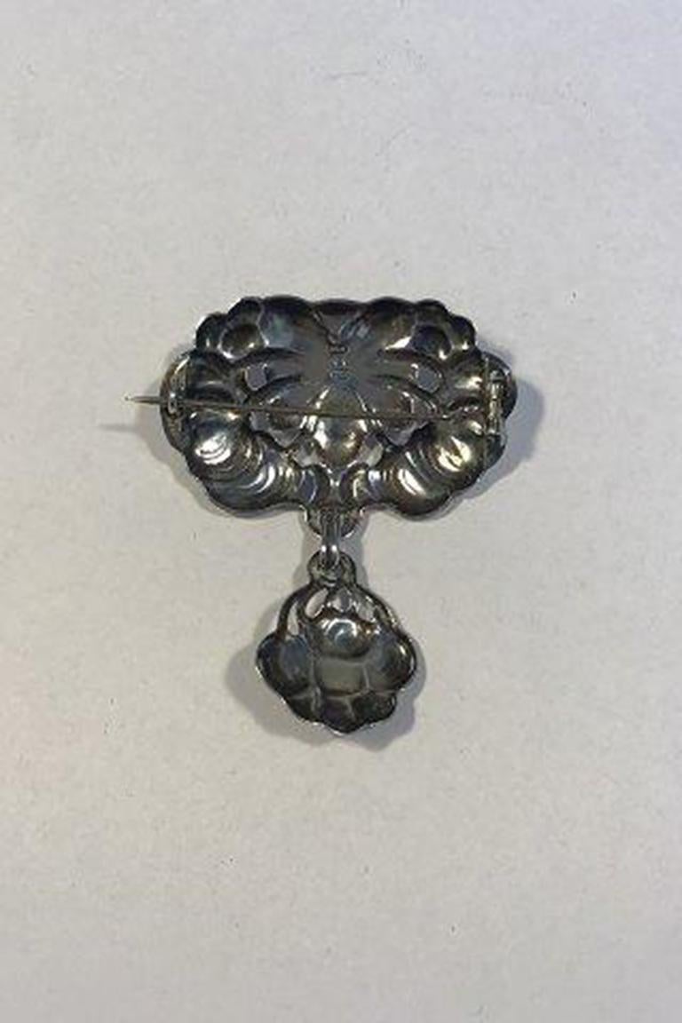 Bernhard Hertz Art Nouveau Silver Brooch with Carnelian Stones In Good Condition For Sale In Copenhagen, DK