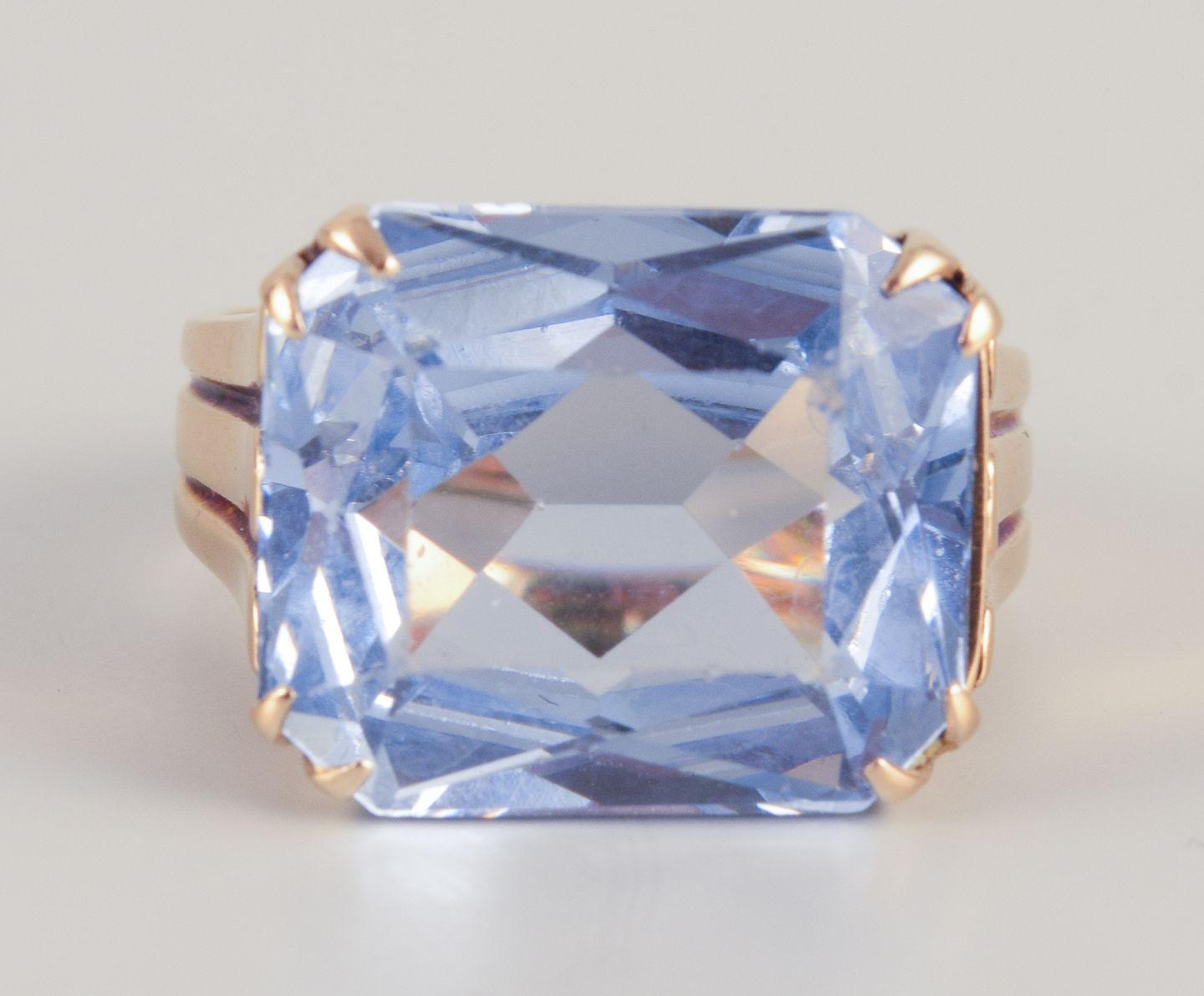 Bernhard Hertz, dänischer Goldschmied. Ring aus 14 Karat Gold mit Halbedelstein im Zustand „Hervorragend“ im Angebot in bronshoj, DK