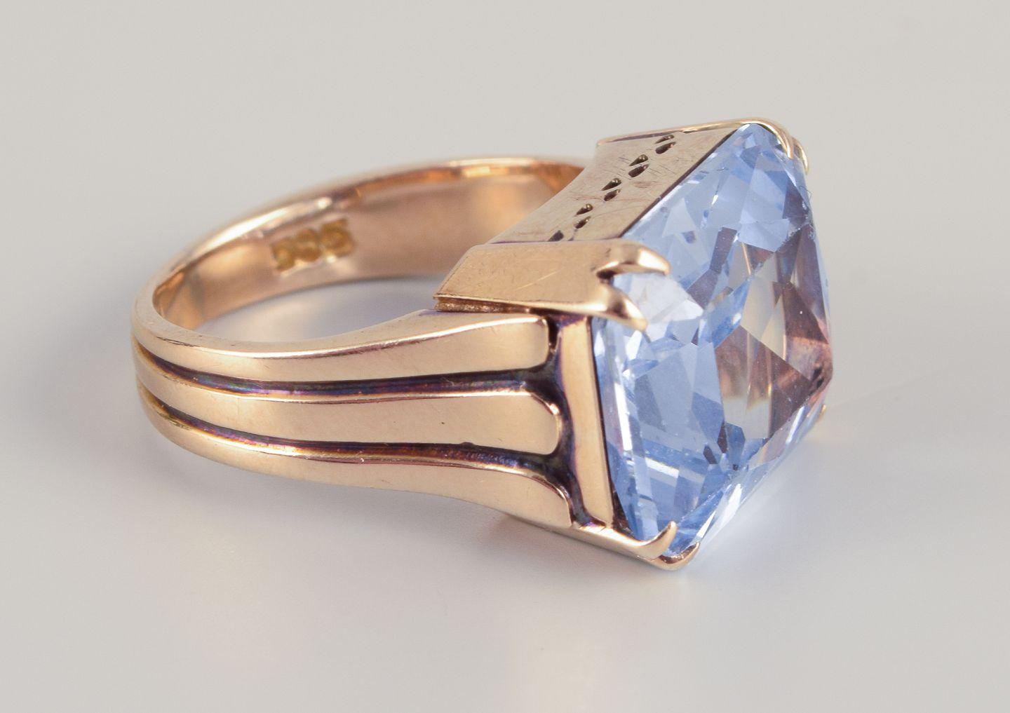 Bernhard Hertz, dänischer Goldschmied. Ring aus 14 Karat Gold mit Halbedelstein Damen im Angebot