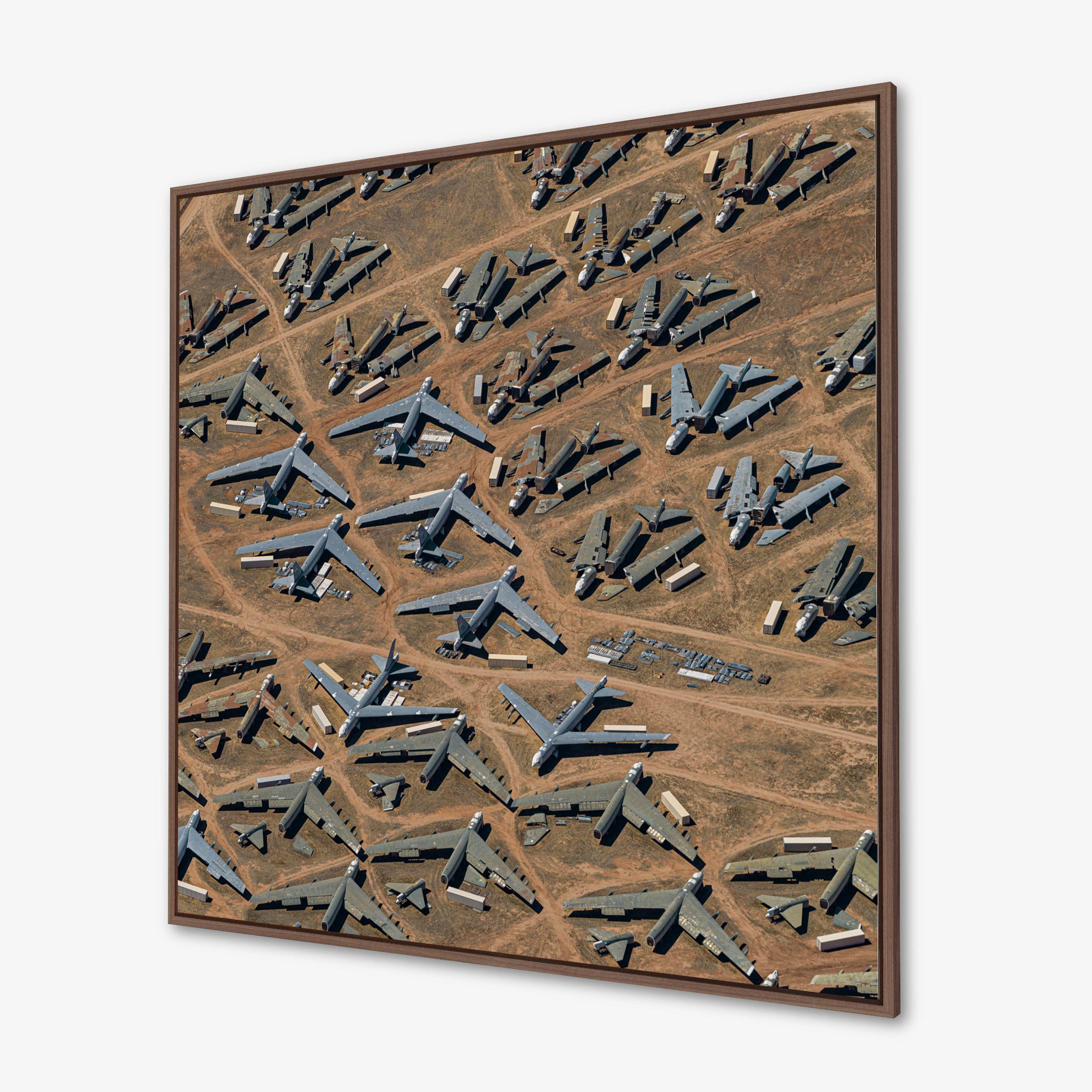 Boneyard 003 by Bernhard Lang - Aerial view photography, planes, Air Force Base in vendita 4