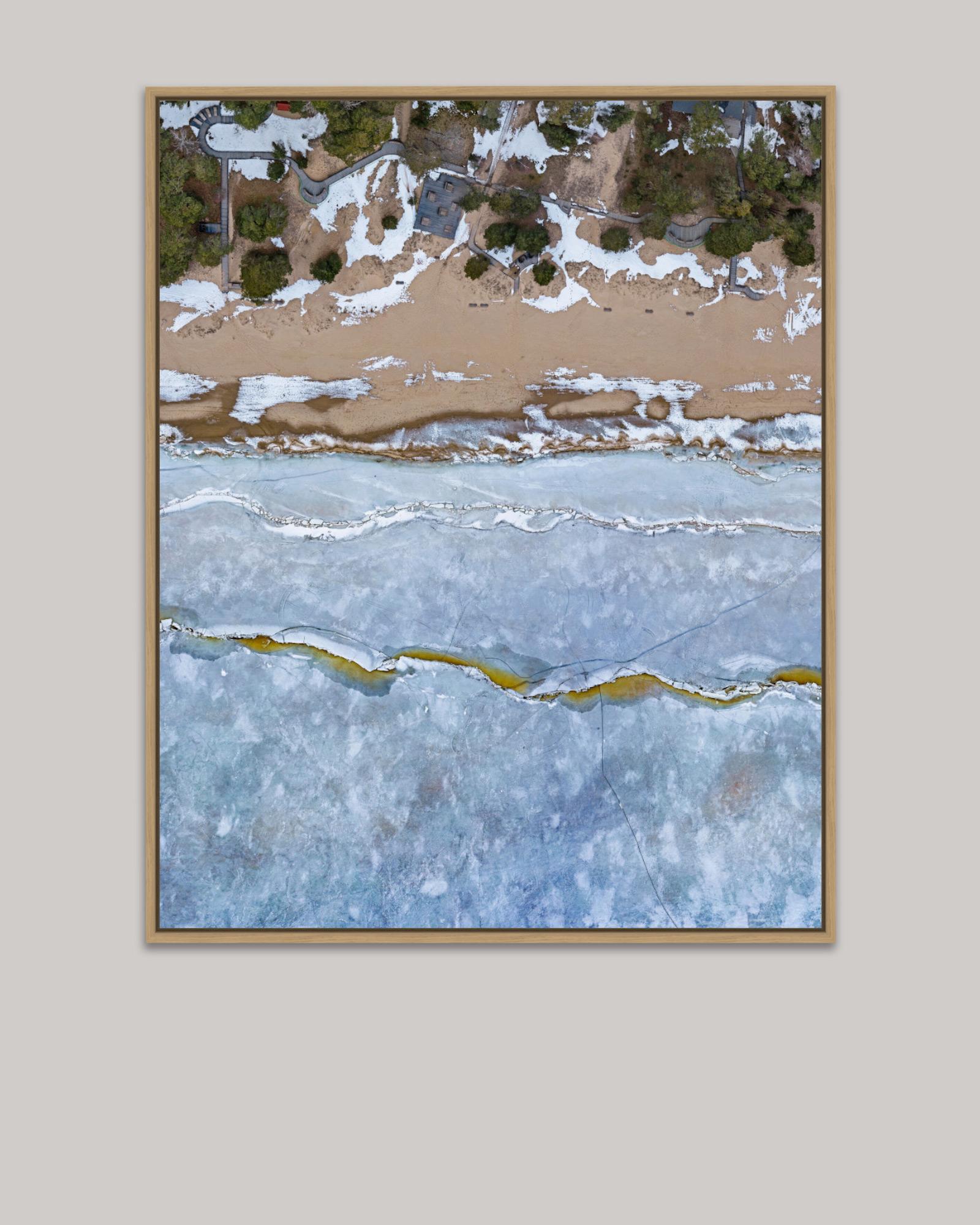 Ghiaccio del Baltico, Peipsi Jaerv 013 di Bernhard Lang - Fotografia aerea, inverno, blu in vendita 2
