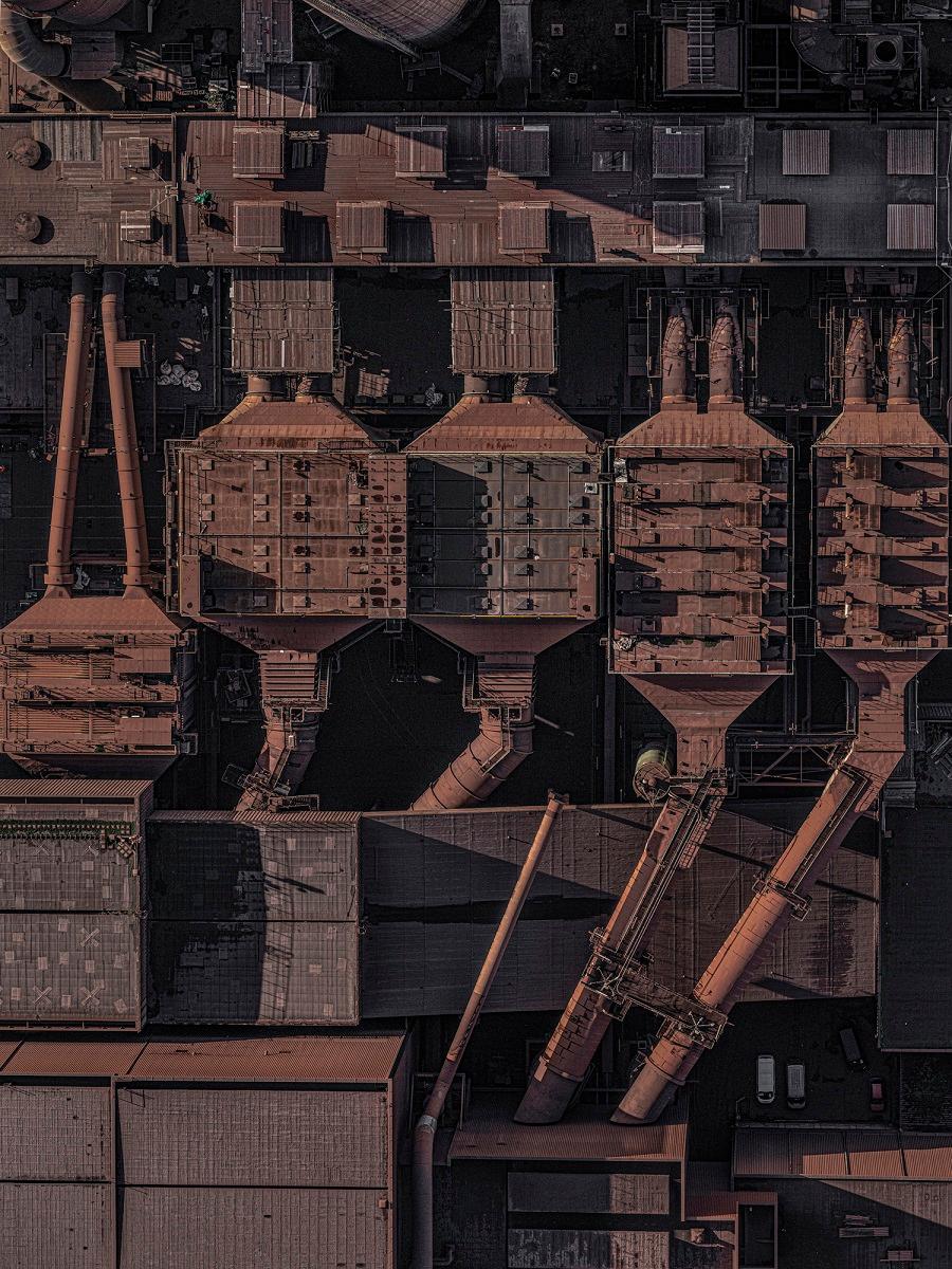 Stahlwerk 014 is a limited-edition photograph by German contemporary artist Bernhard Lang. 

This photograph is sold unframed as a print only. It is available in 3 dimensions:
*80 × 60 cm (31.5 × 23.6 in), edition of 10 copies
*120 × 90 cm (47.2 ×