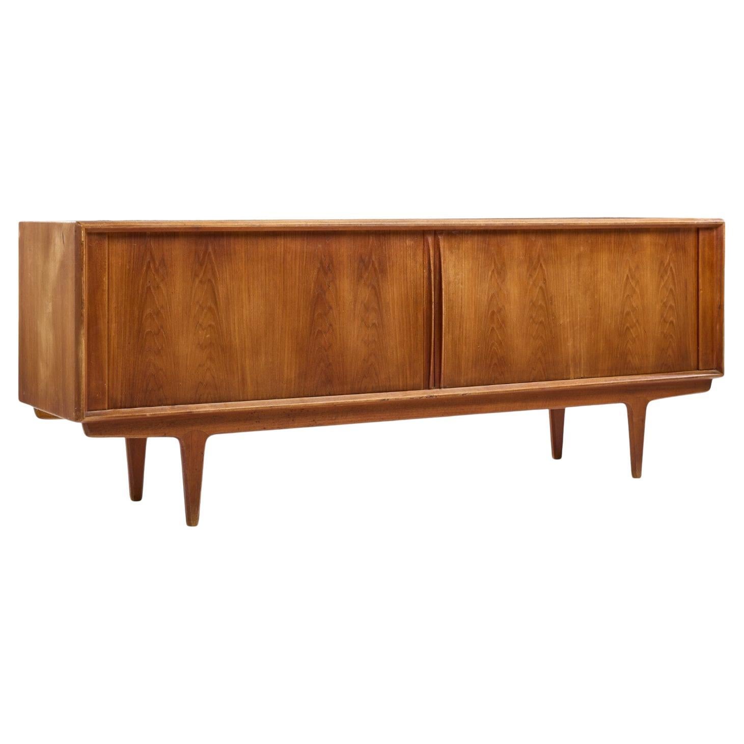 Credenza con ante a tamburo in teak danese di Bernhard Pedersen, metà del secolo scorso