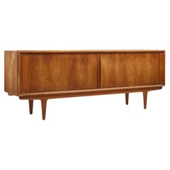 Credenza con ante a tamburo in teak danese di Bernhard Pedersen, metà del secolo scorso
