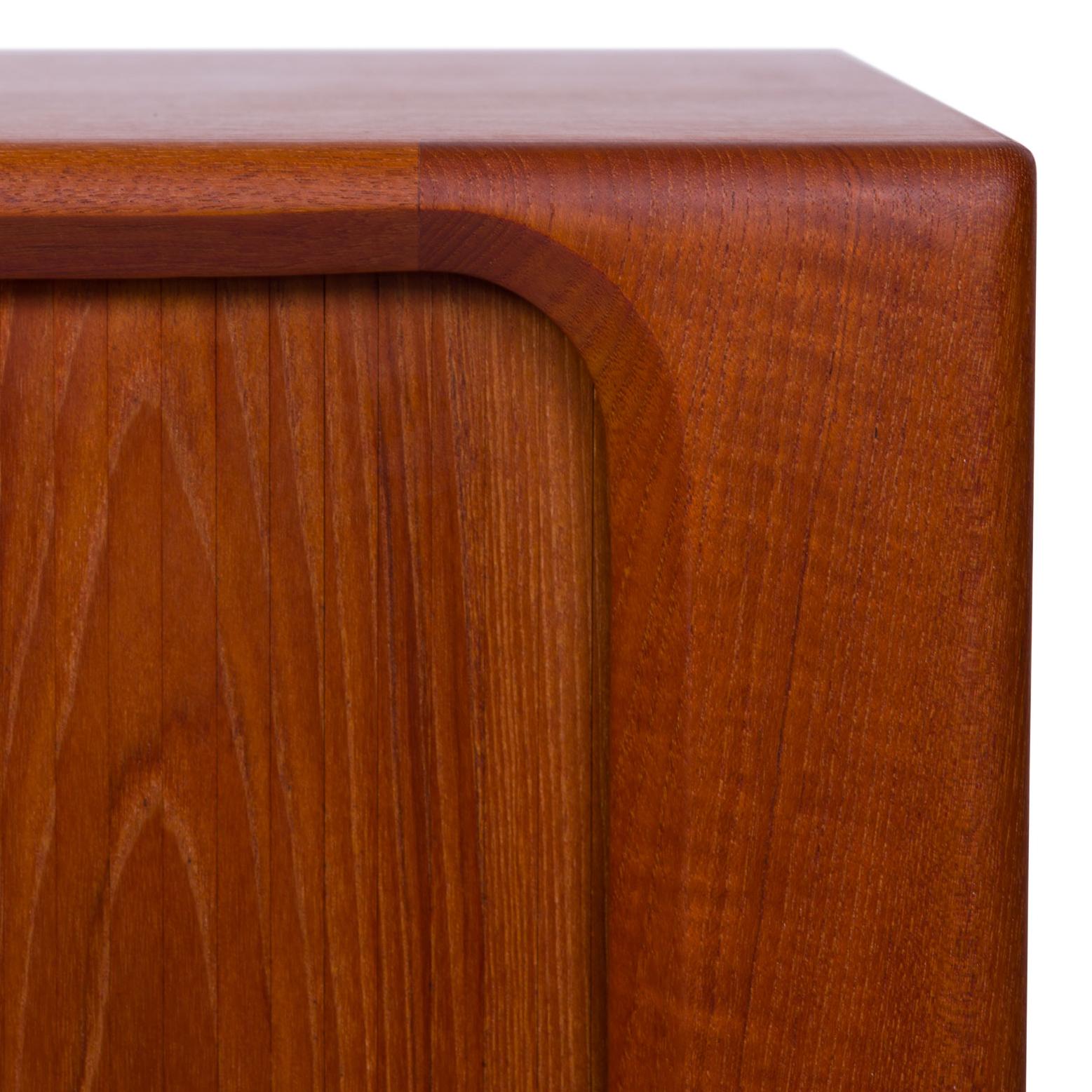 Credenza alta danese di metà secolo in teak di Bernhard Pedersen & Søn 1960 in vendita 5