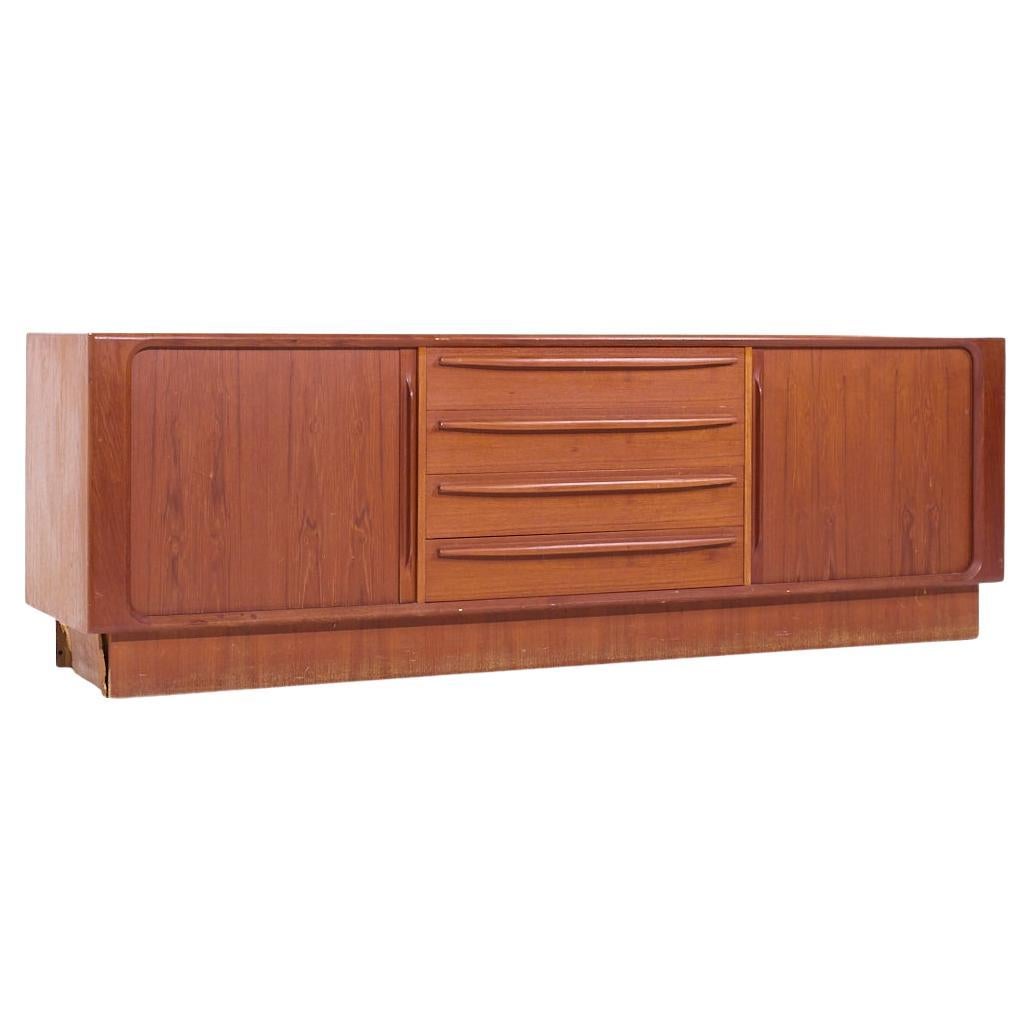 Crédence danoise moderne en teck avec porte tambour Bernhard Pedersen & Son MCM