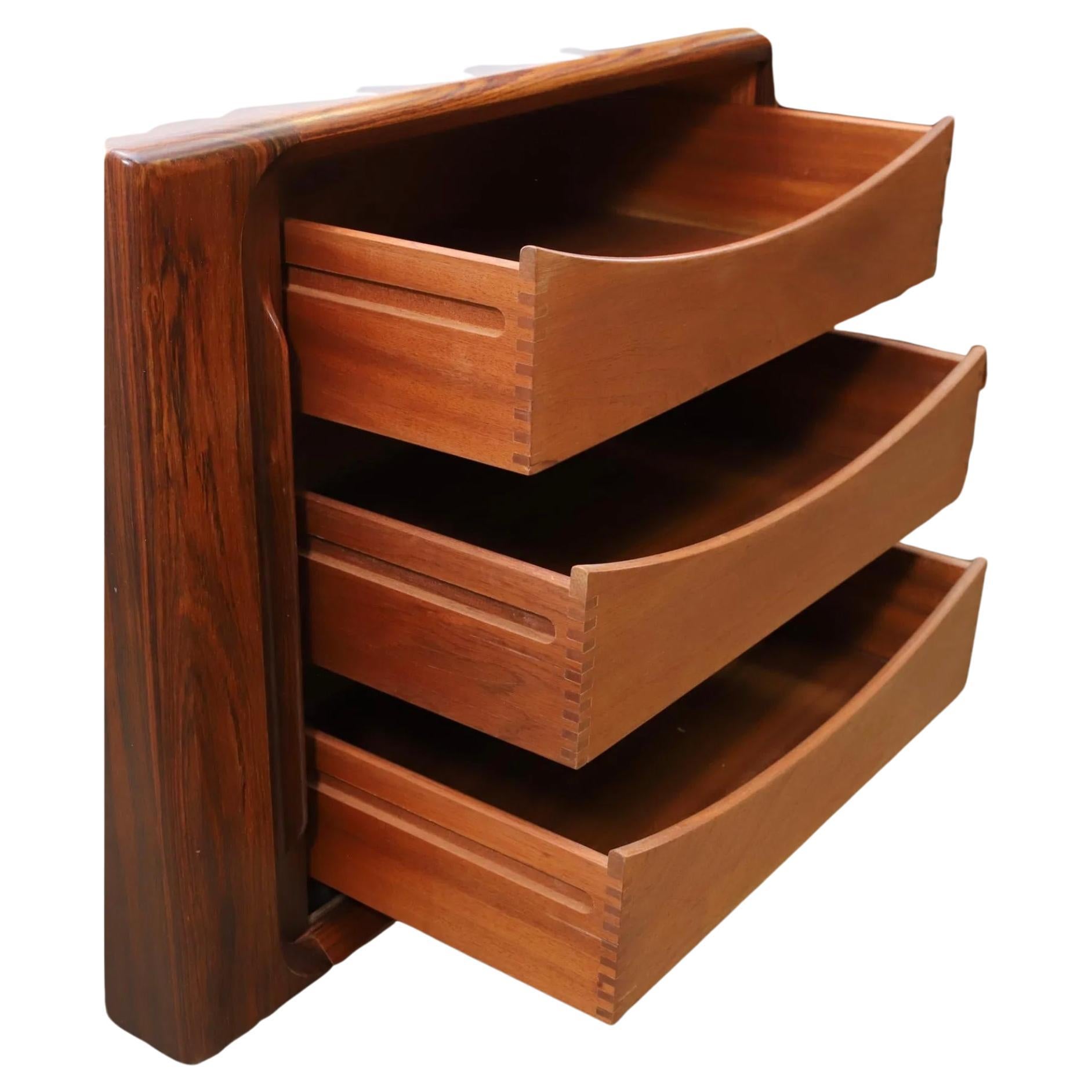 Bernhard Pedersen & Son Mid Century Long Danish Palisander Credenza Tambour Türen (Holzarbeit)
