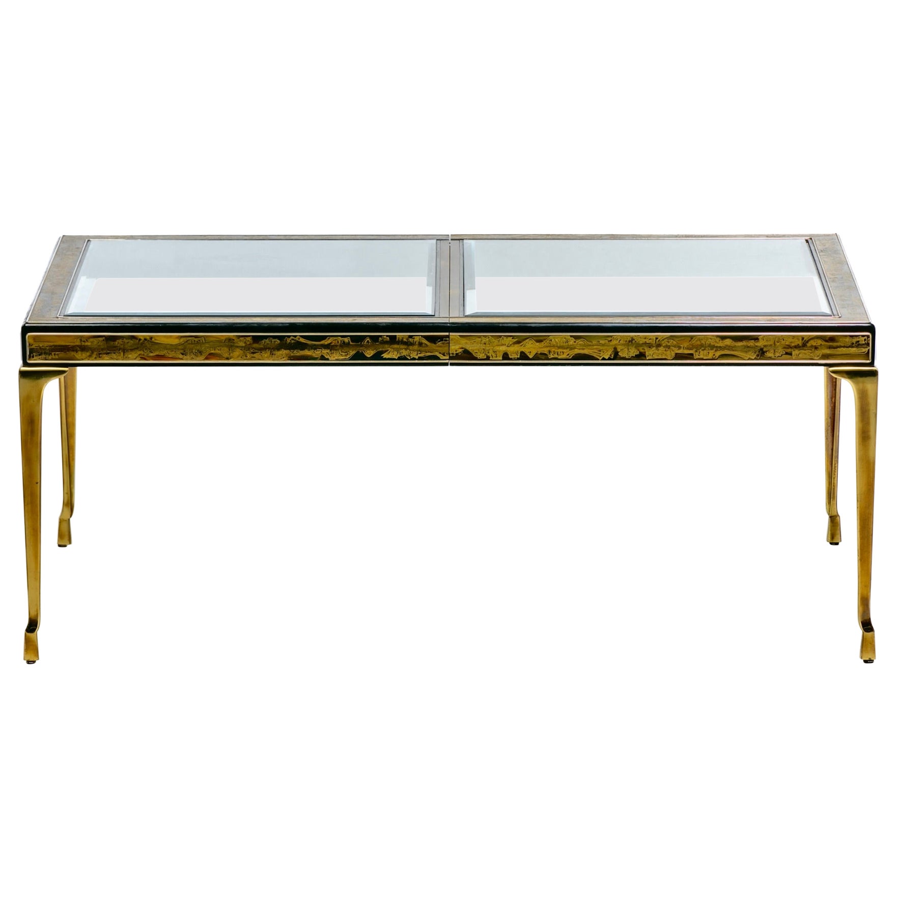 Table de salle à manger extensible gravée à l'acide Bernhard Rohne avec pieds en laiton cabriolet
