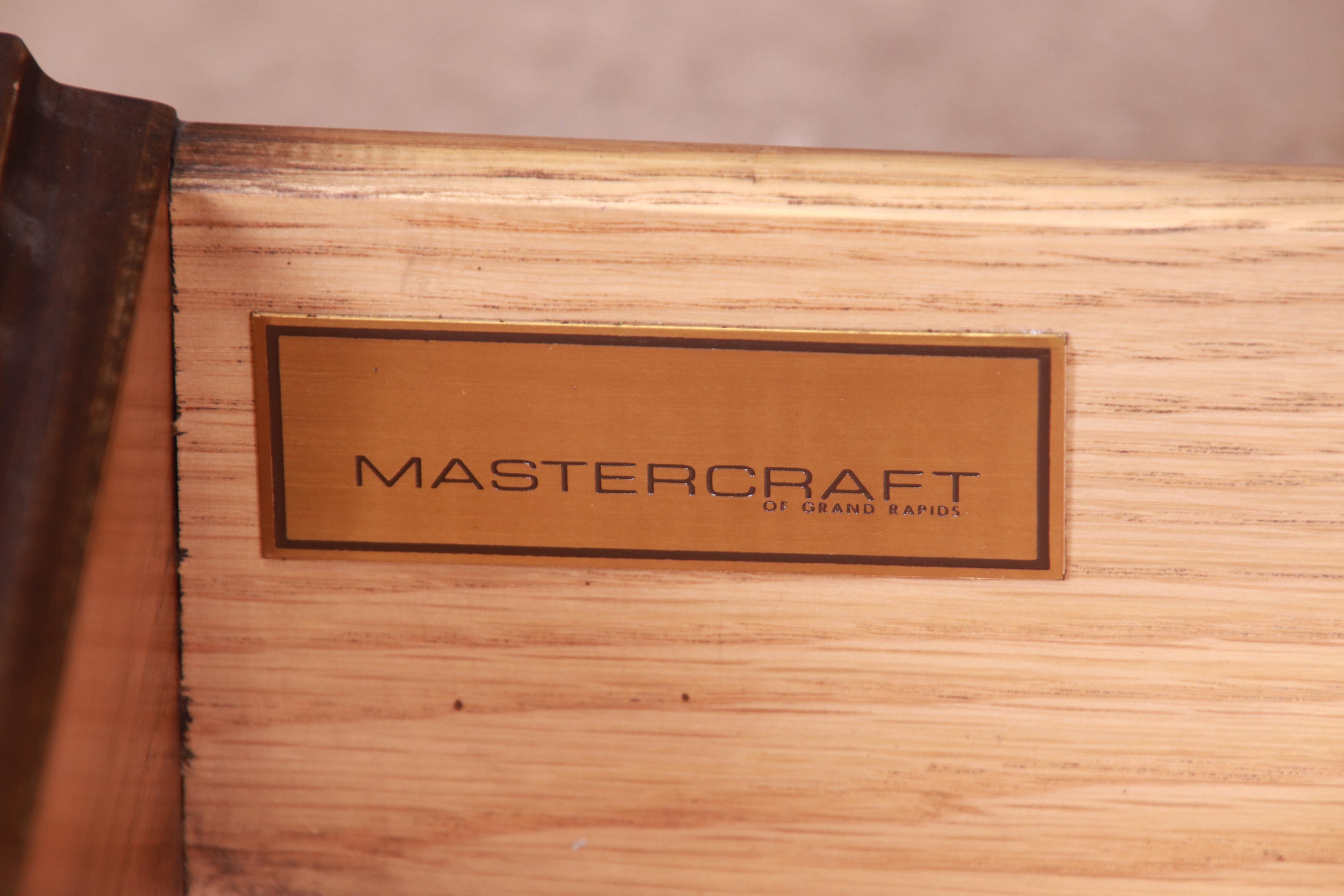 Bernhard Rohne for Mastercraft Burl Wood and Acid Etched Brass Bedside Chests For Sale 12