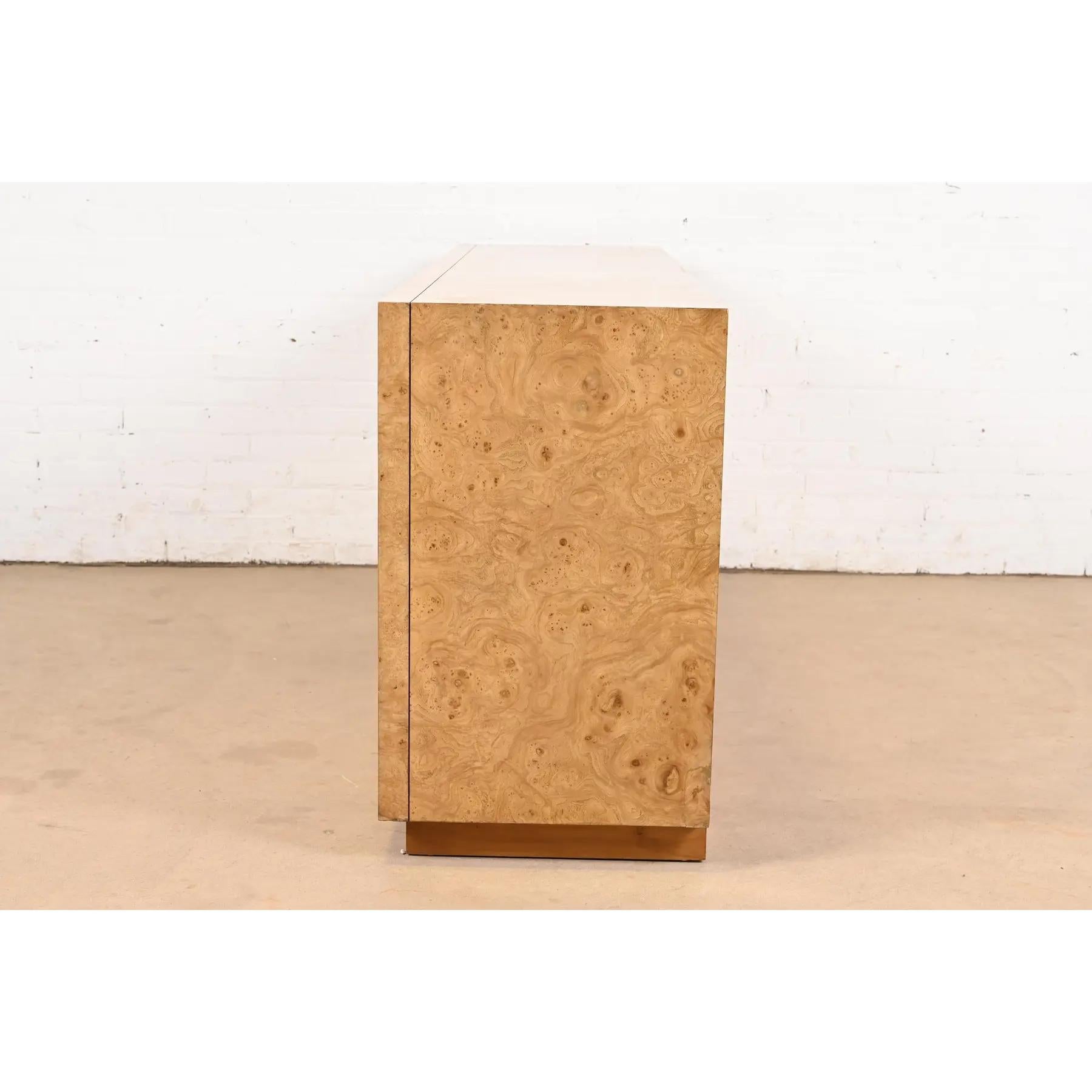 Bernhard Rohne for Mastercraft Burl Wood and Acid Etched Brass Dresser For Sale 5