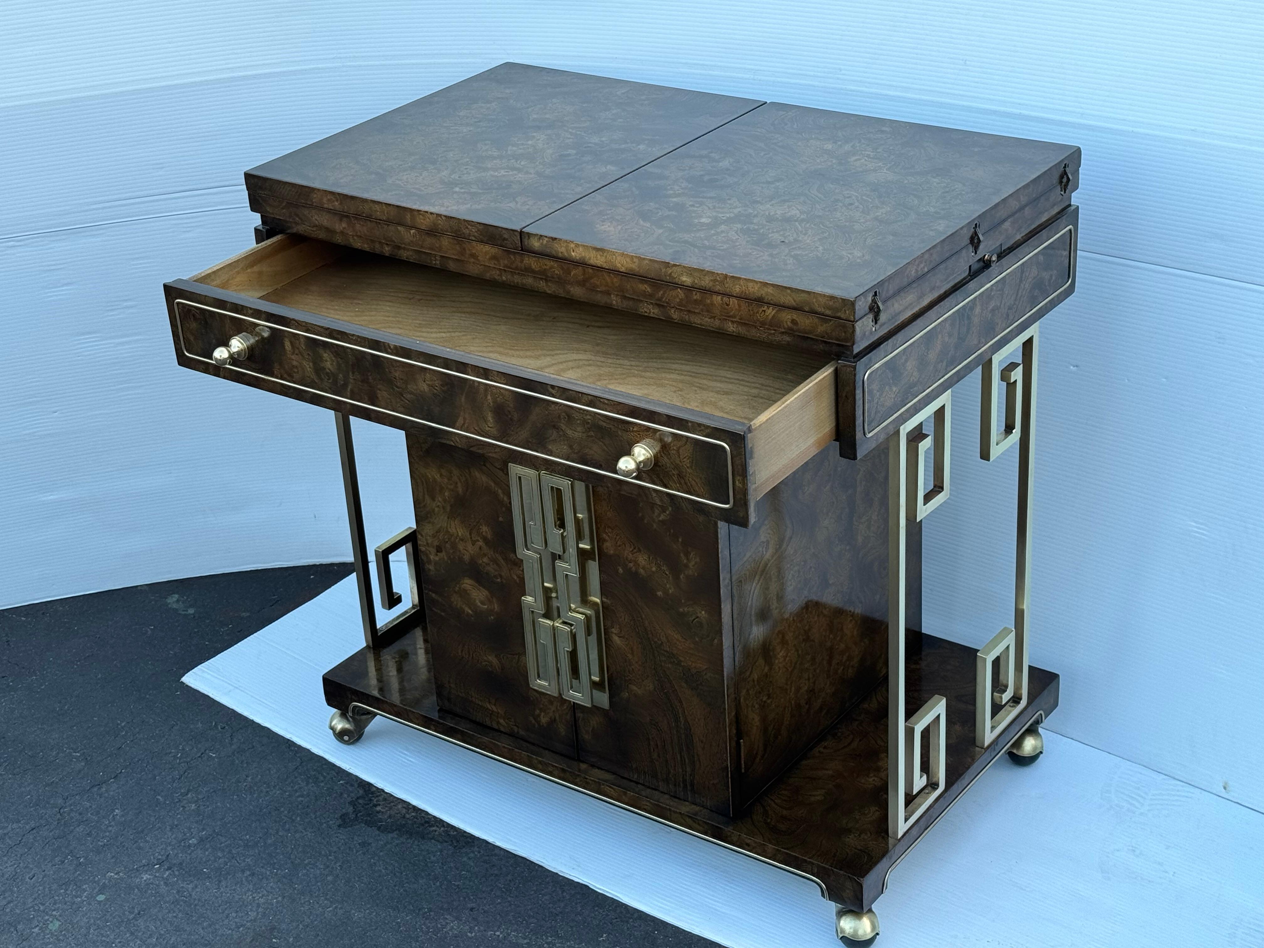 Bernhard Rohne for Mastercraft Extendable Top Burl Buffet or Bar Cart In Good Condition For Sale In Bensalem, PA