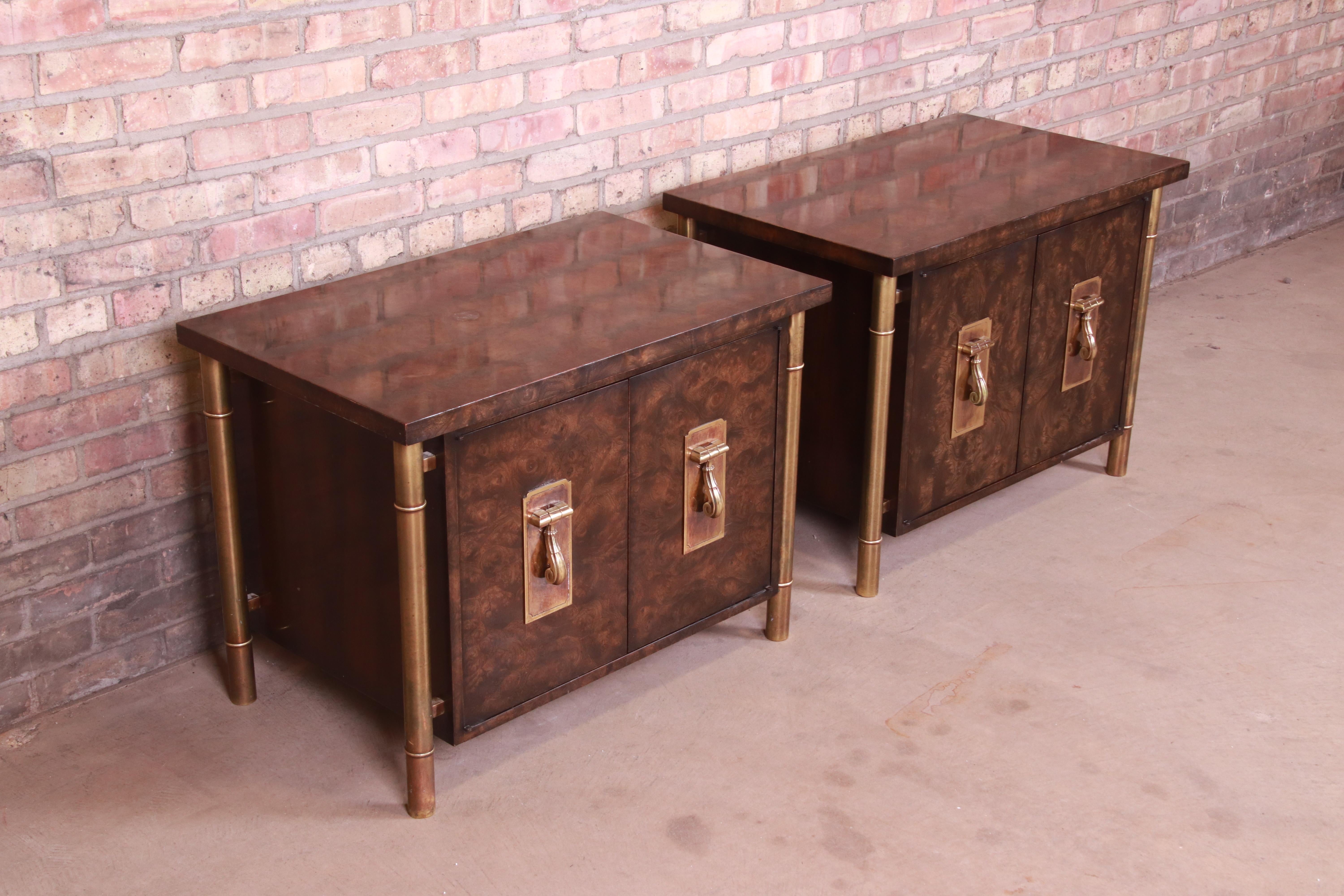 Bernhard Rohne for Mastercraft Hollywood Regency Burl Wood and Brass Nightstands In Good Condition In South Bend, IN