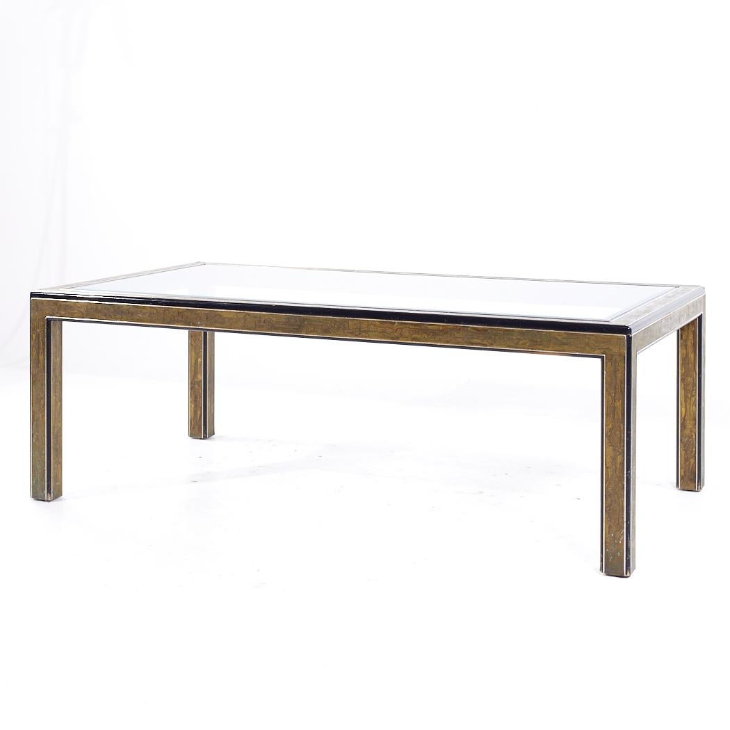 Mid-Century Modern Table de salle à manger extensible Bernhard Rohne pour Mastercraft MCM en laiton laqué et gravé en vente