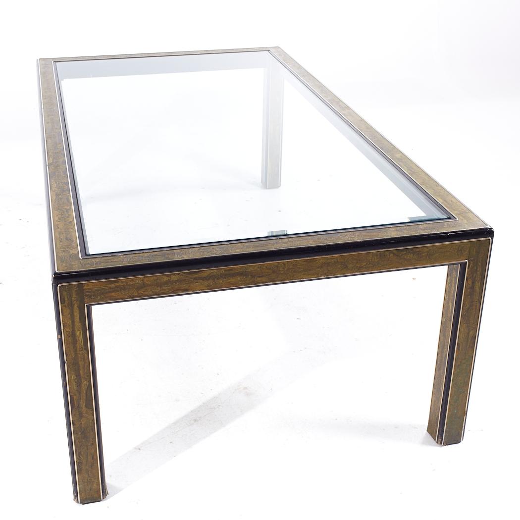 Fin du 20e siècle Table de salle à manger extensible Bernhard Rohne pour Mastercraft MCM en laiton laqué et gravé en vente