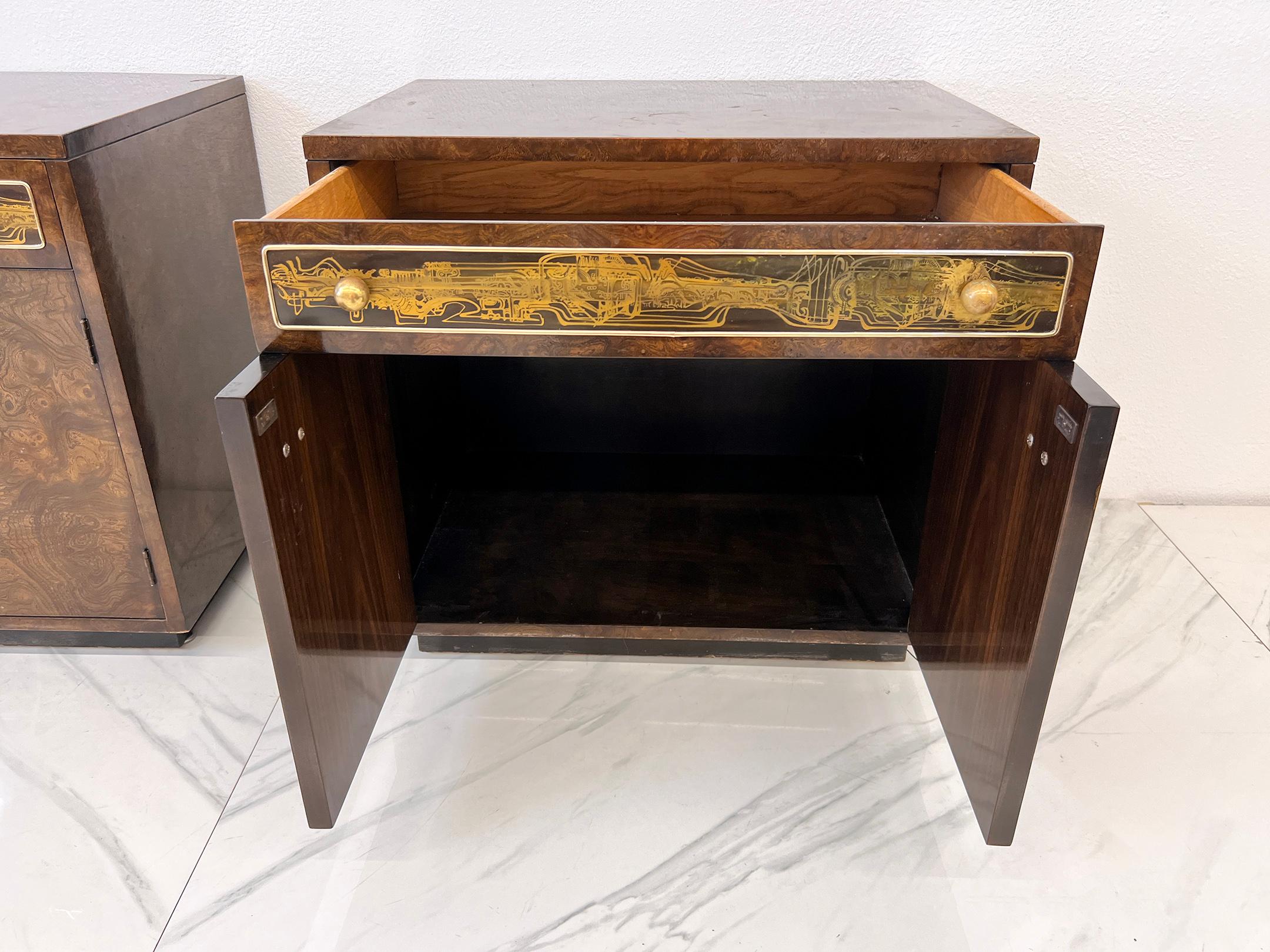 Bernhard Rohne Mastercraft Burl and Acid Etched Brass Nightstands, 1970's For Sale 1