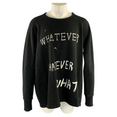 Sudadera oversize de algodón de BERNHARD WILLHELM, colección Otoño-Invierno 2018/19, color negro con letras blancas