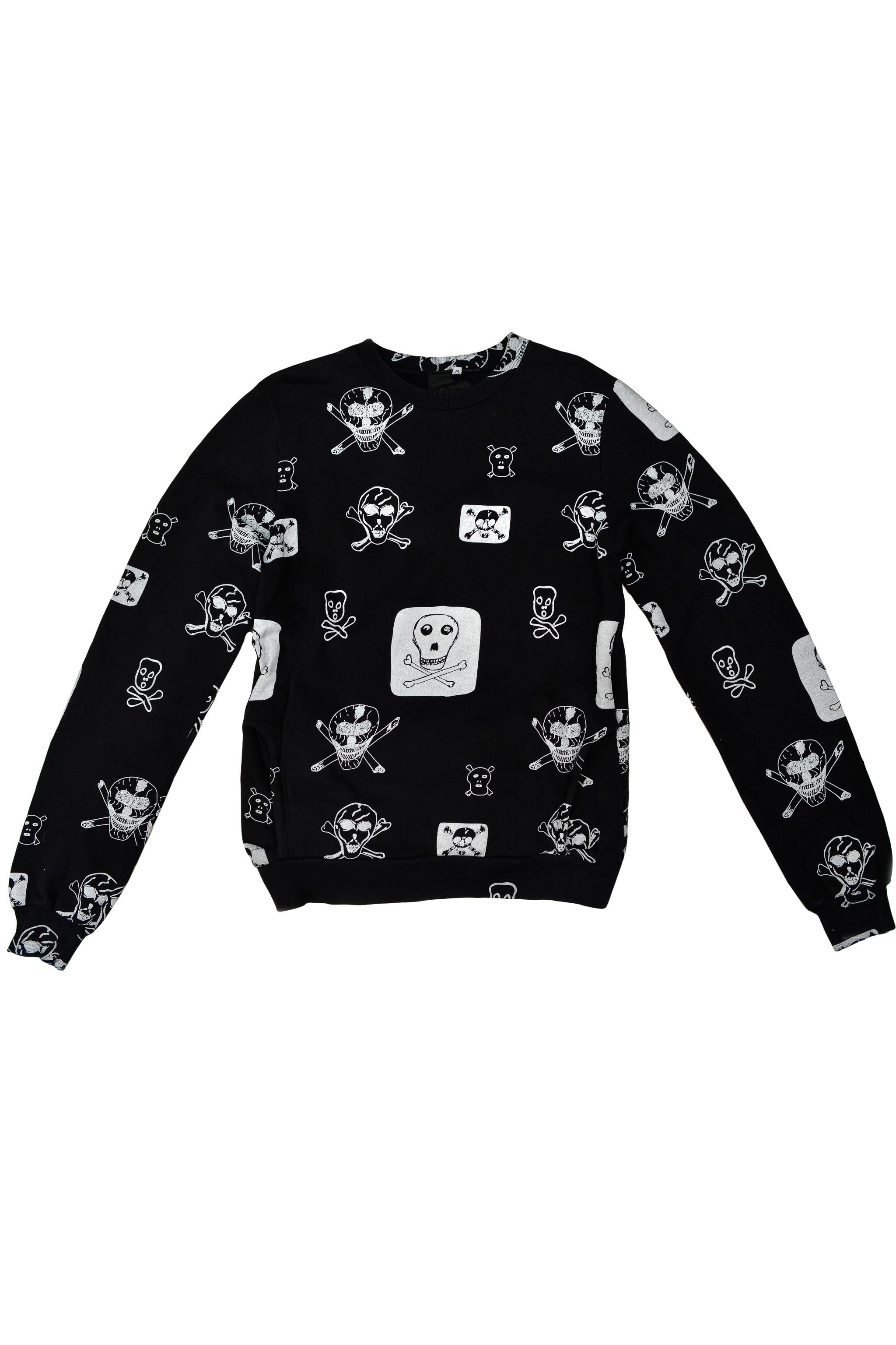 Resurrection Vintage is excited to offer a vintage Bernhard Willhelm black crew neck sweatshirt featuring long cuff sleeves, skull and crossbones design, and elastic hem.

Bernhard Willhelm
Size: Medium
Cotton
Collection AW 2003
Excellent Vintage