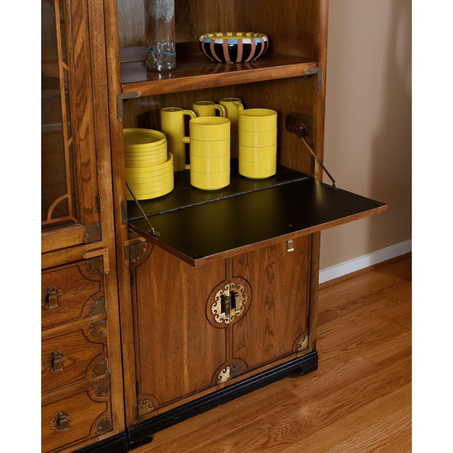Late 20th Century Bernhardt 3 Piece Modular Asian Lighted Bookcase Wall Unit with China Cabinet For Sale