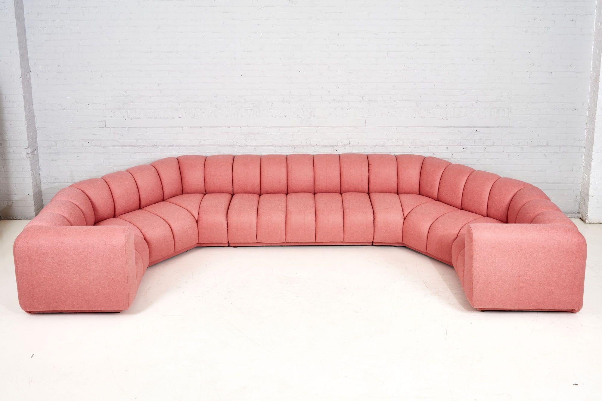 Mid-Century Modern Bernhardt 3 Piece Sectional Channel Tufted Pink Bouclé, 1970 For Sale
