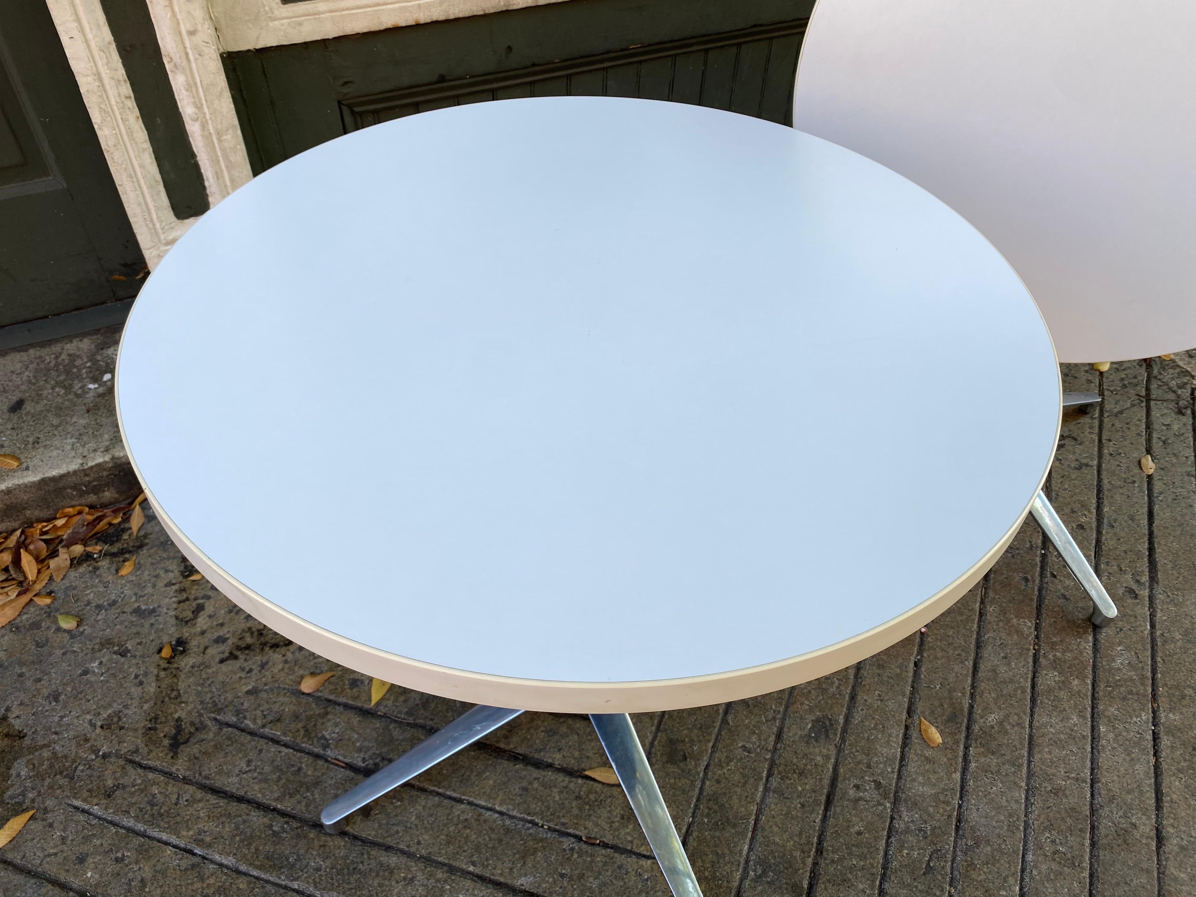 Modern Bernhardt 30” Round Table